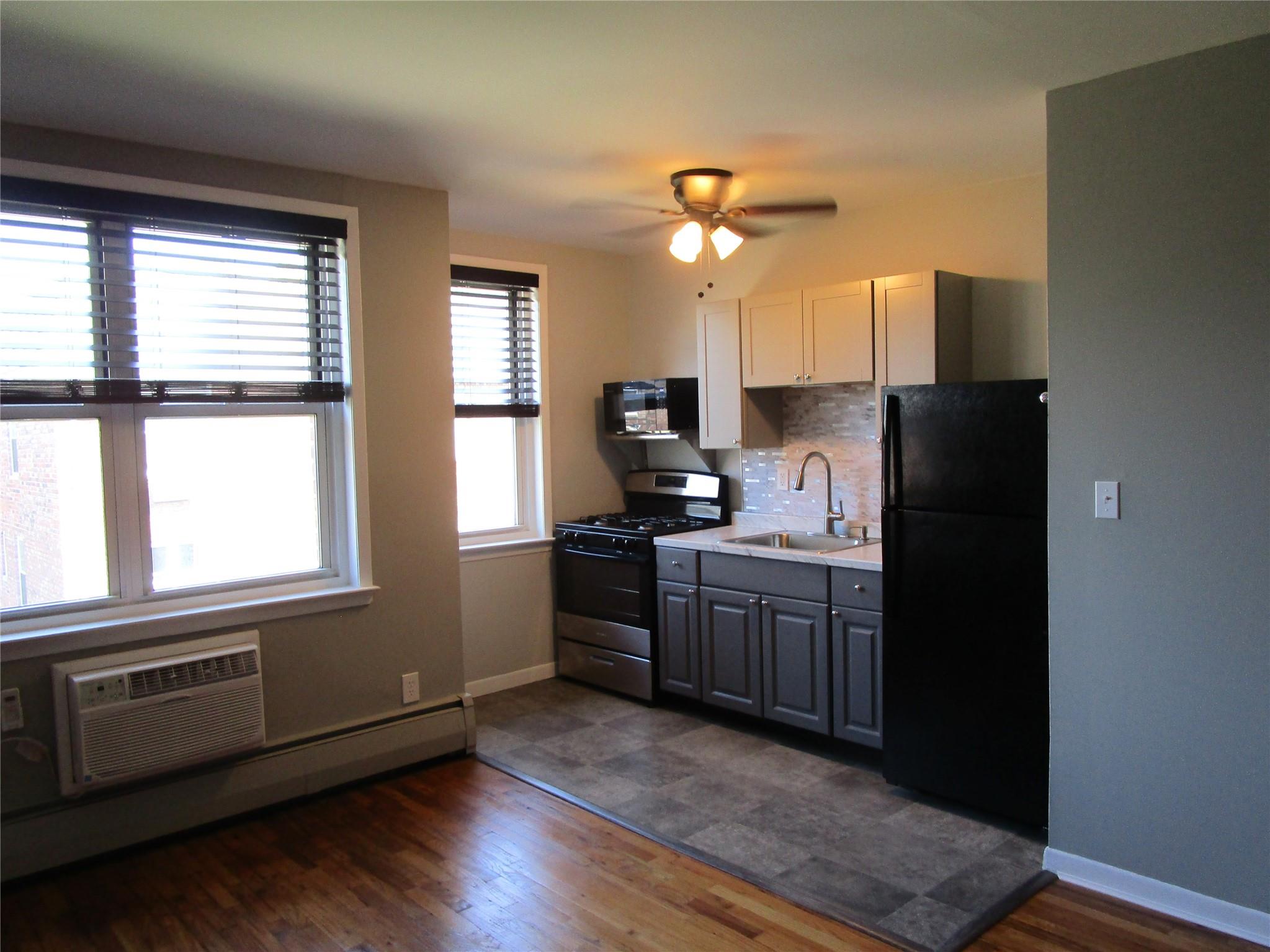 #12 photo, 20 Daley Place, ナッソー郡 Lynbrook , NY 11563