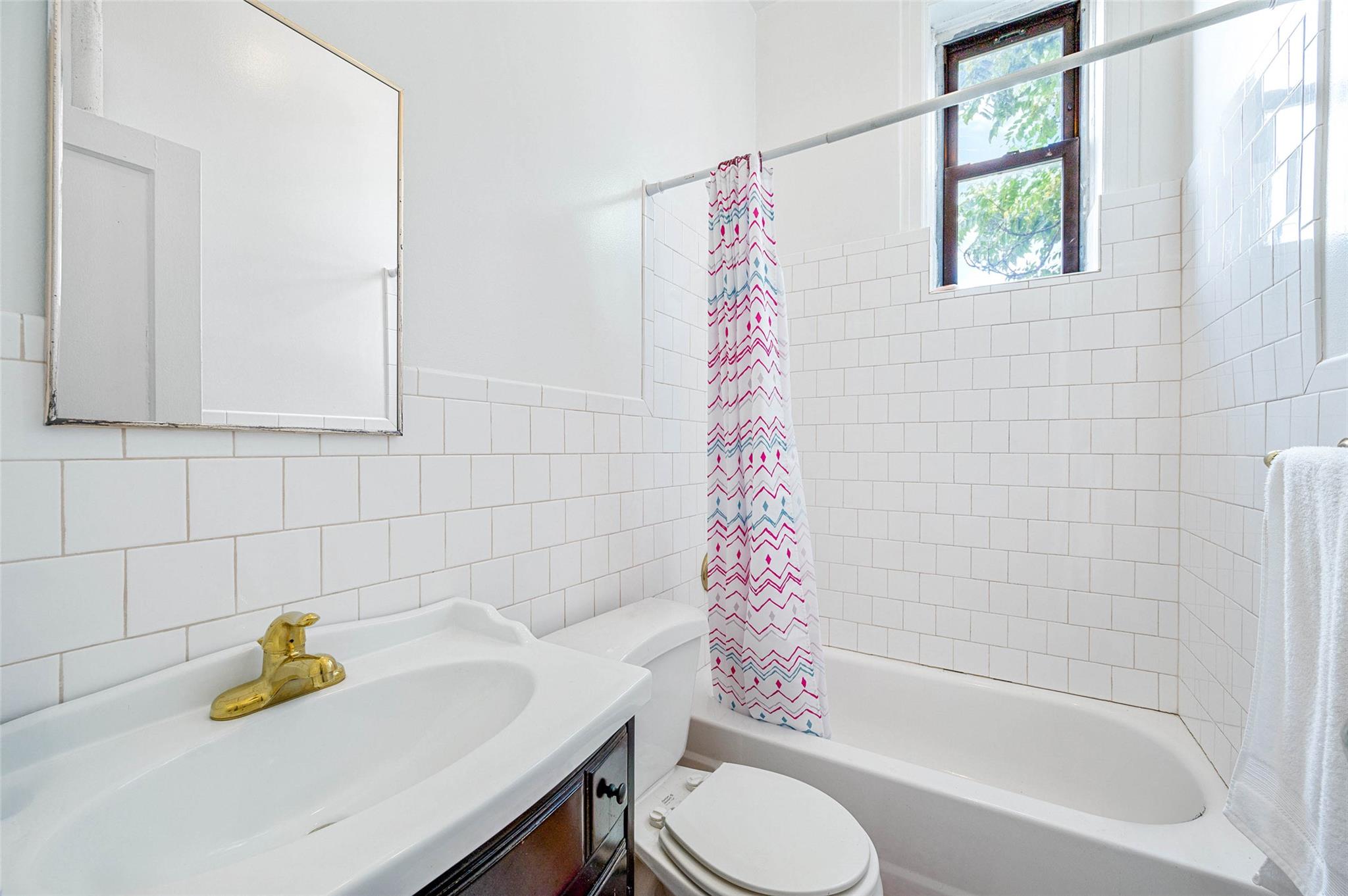 #9 photo, 137-06 Bedell Street, Springfield Gardens , NY 11413