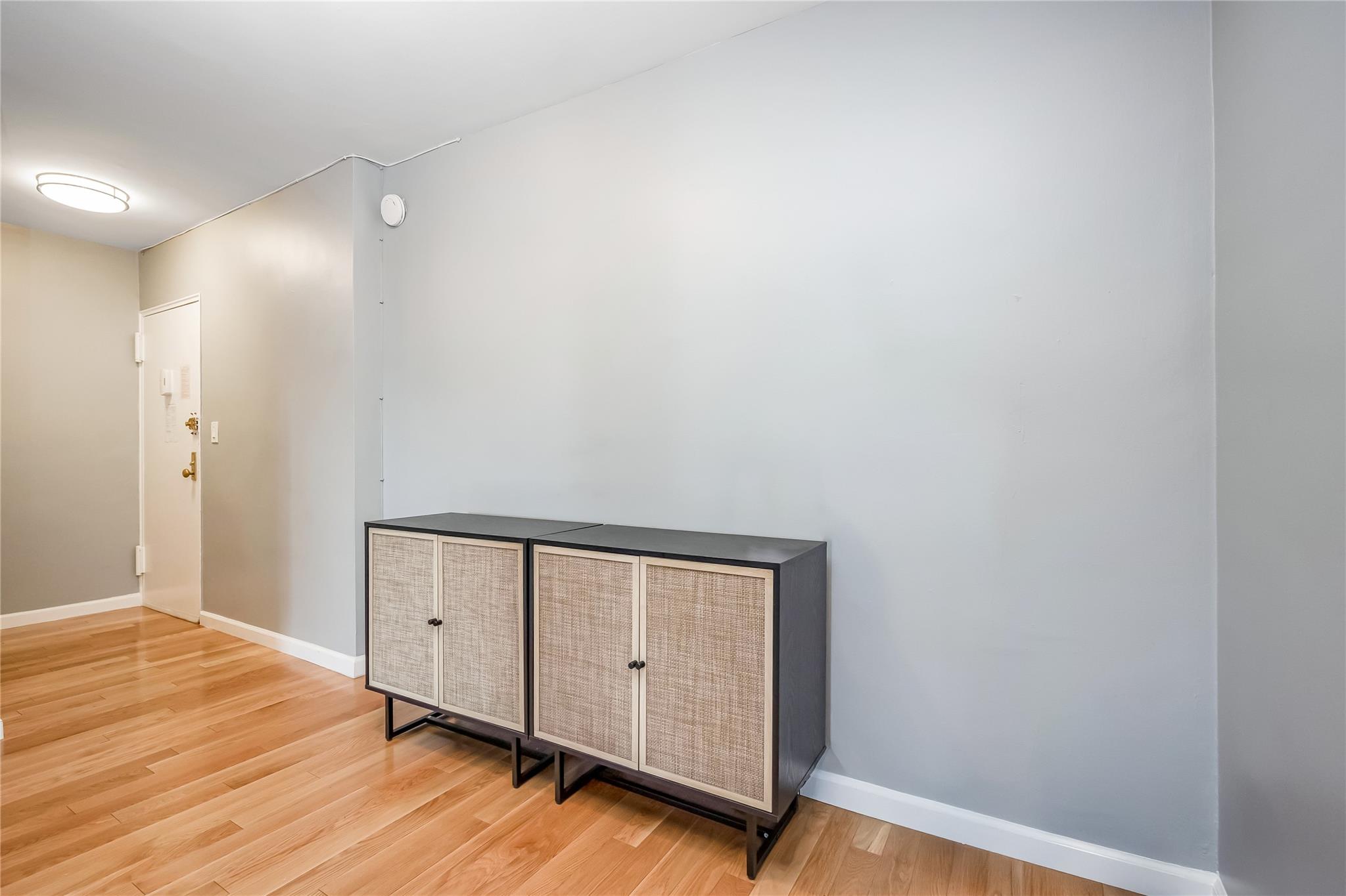 #7 photo, 98-05 63rd Road, 皇后區 雷哥公園 Rego Park , NY 11374