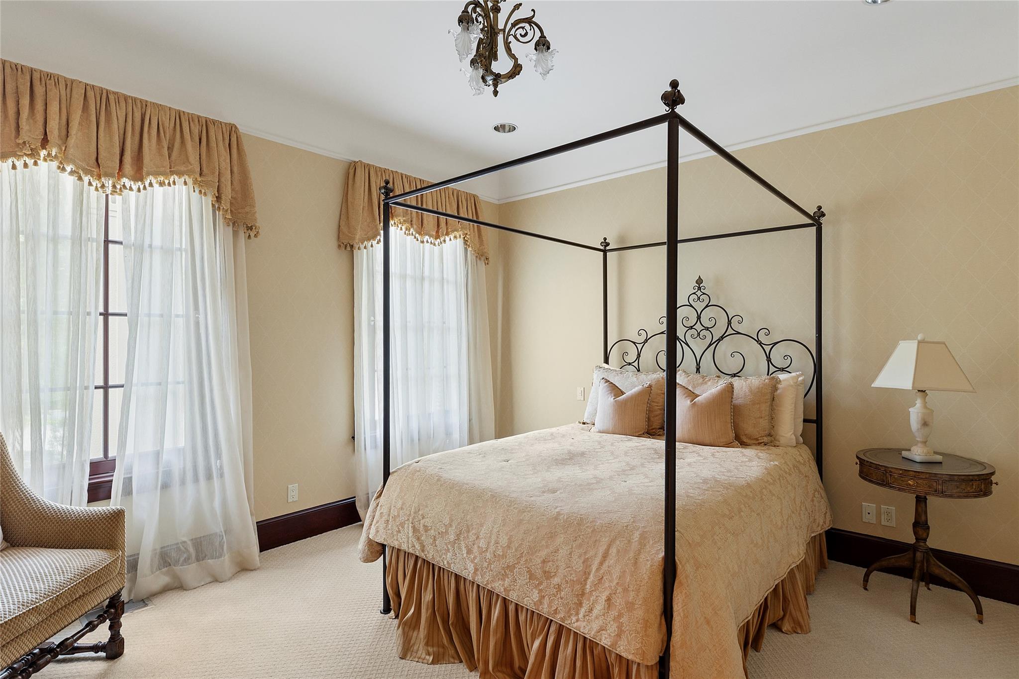 #12 photo, 5 Half Moon Lane, Sands Point , NY 11050