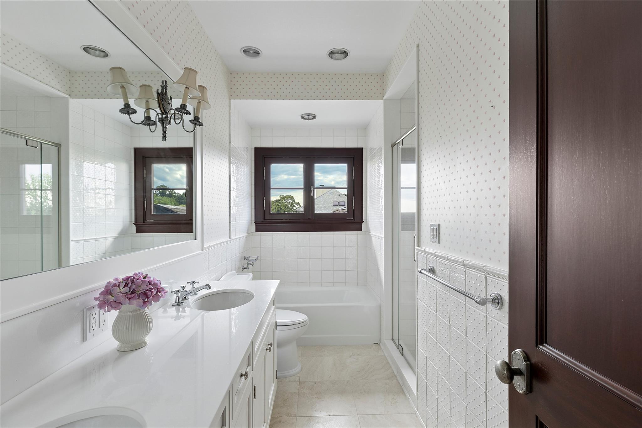 #20 photo, 5 Half Moon Lane, Sands Point , NY 11050