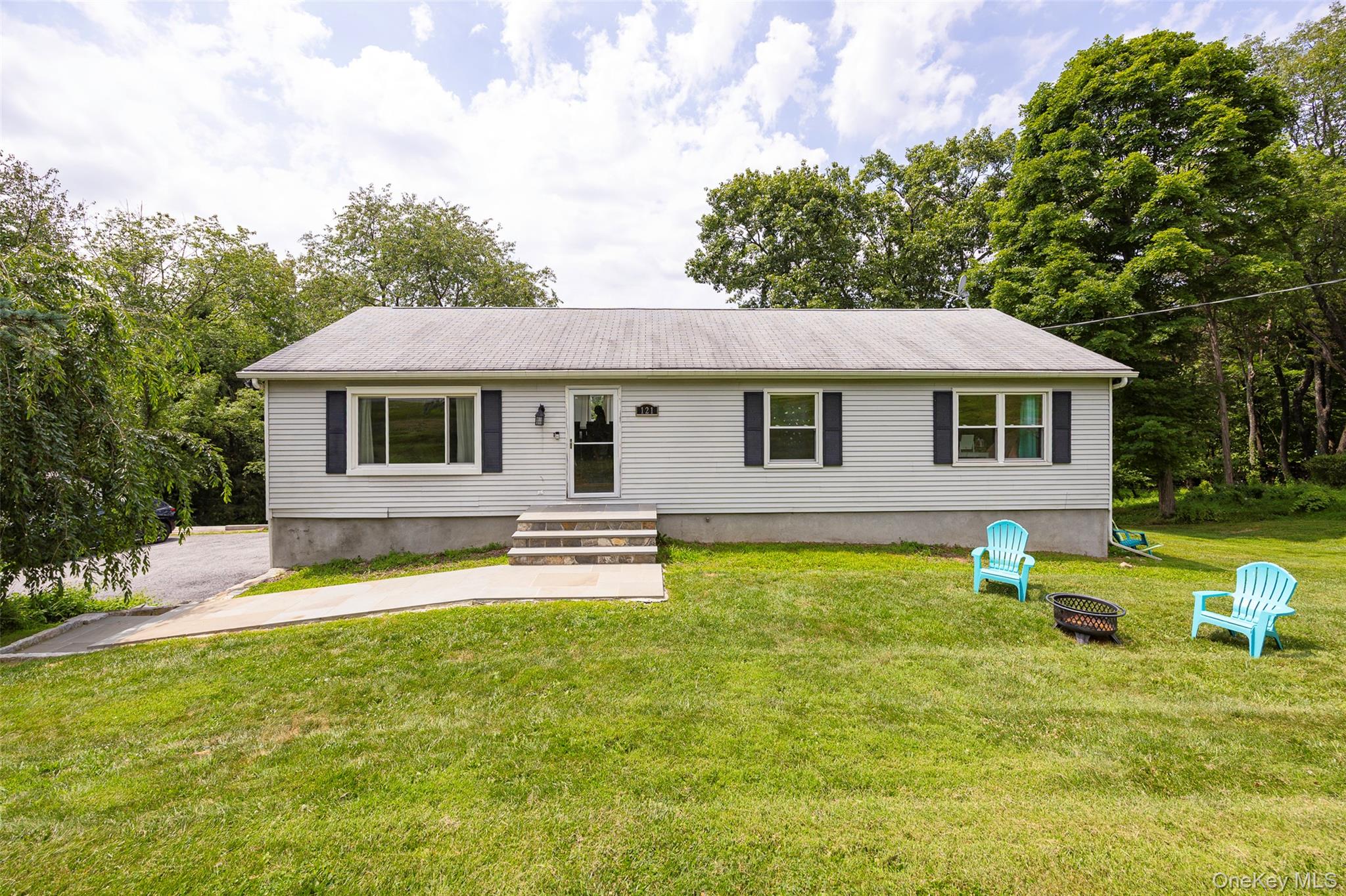 #1 photo, 121 Hillside Road, 뉴욕주 Poughquag , NY 12570