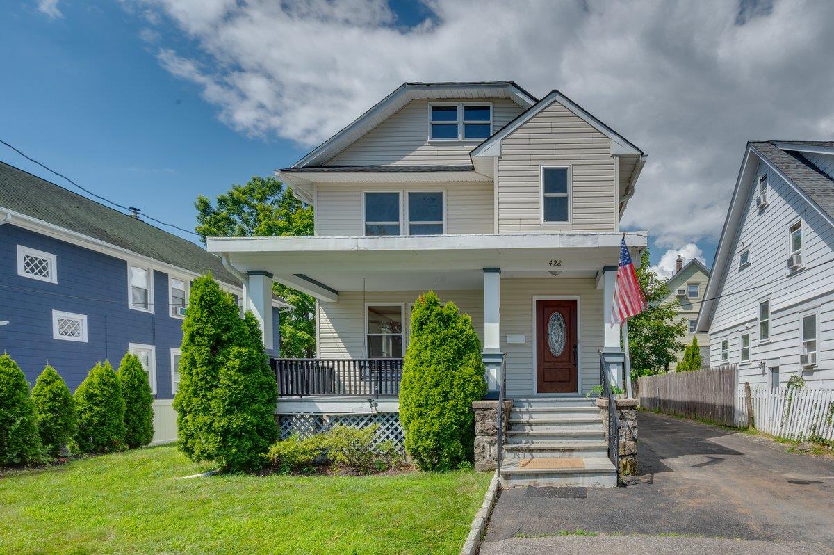 #1 photo, 428 Beach Avenue, 紐約州 Mamaroneck , NY 10543