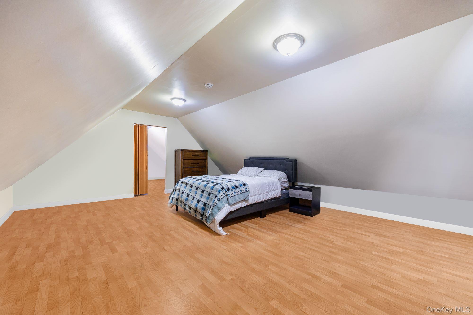 #20 photo, 1050 E 232nd Street, 布朗士 Bronx , NY 10466