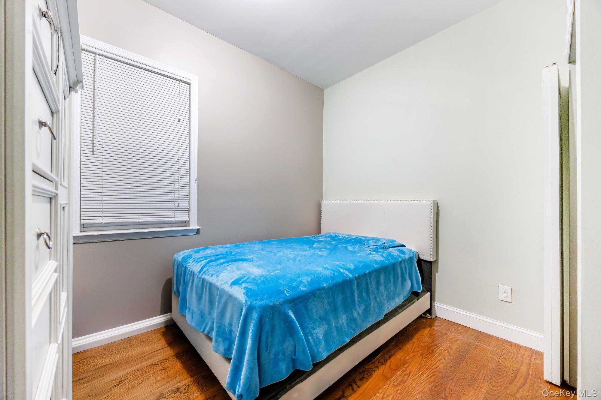 #8 photo, 1050 E 232nd Street, 布朗士 Bronx , NY 10466