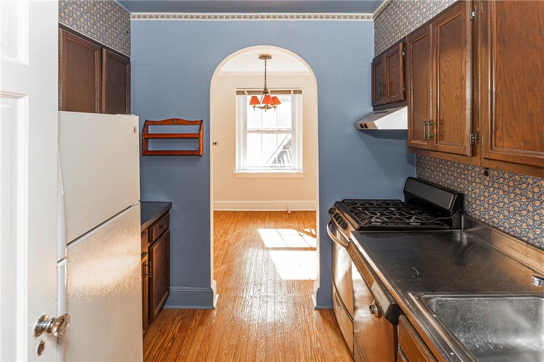 #12 photo, 270 Bronxville Road, Bronxville , NY 10708