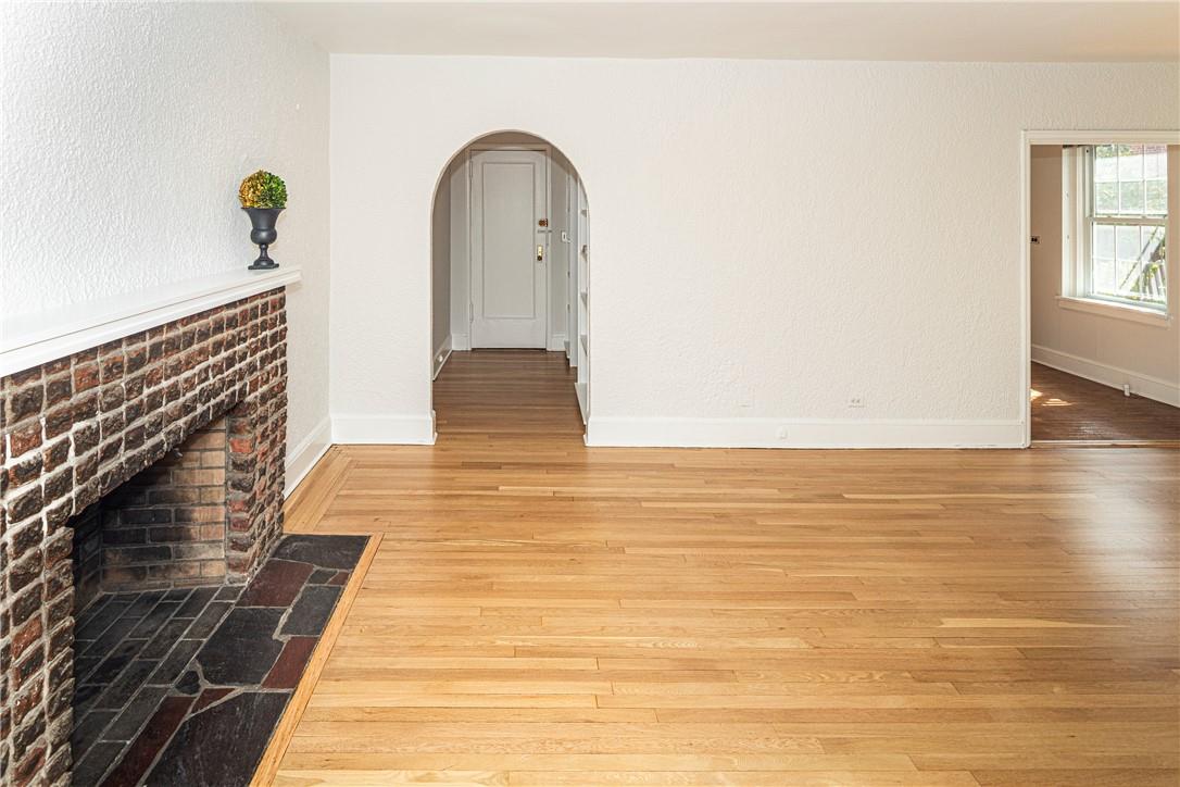 #7 photo, 270 Bronxville Road, Bronxville , NY 10708