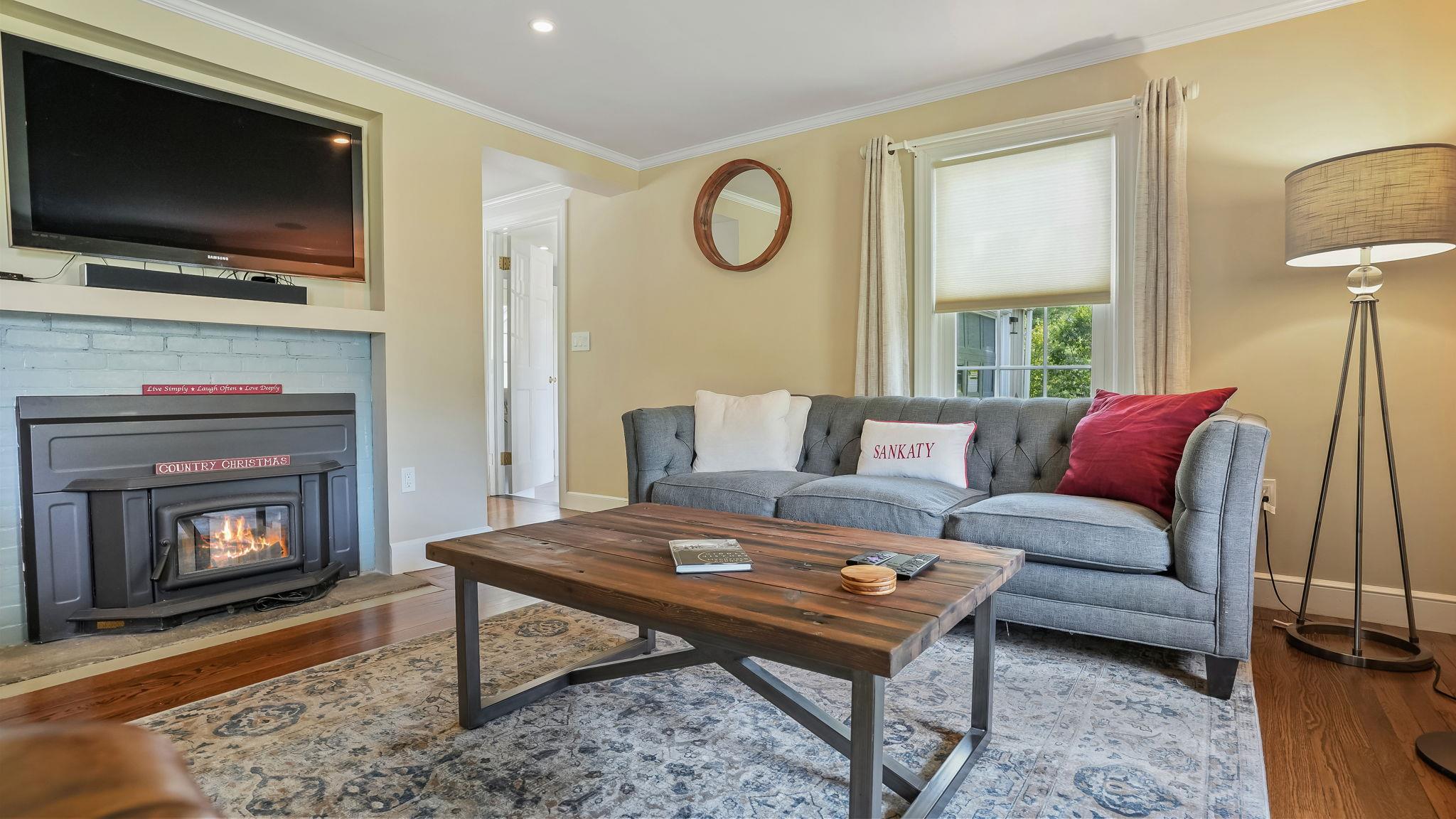 #7 photo, 426 Torrington Road, Litchfield , CT 06759