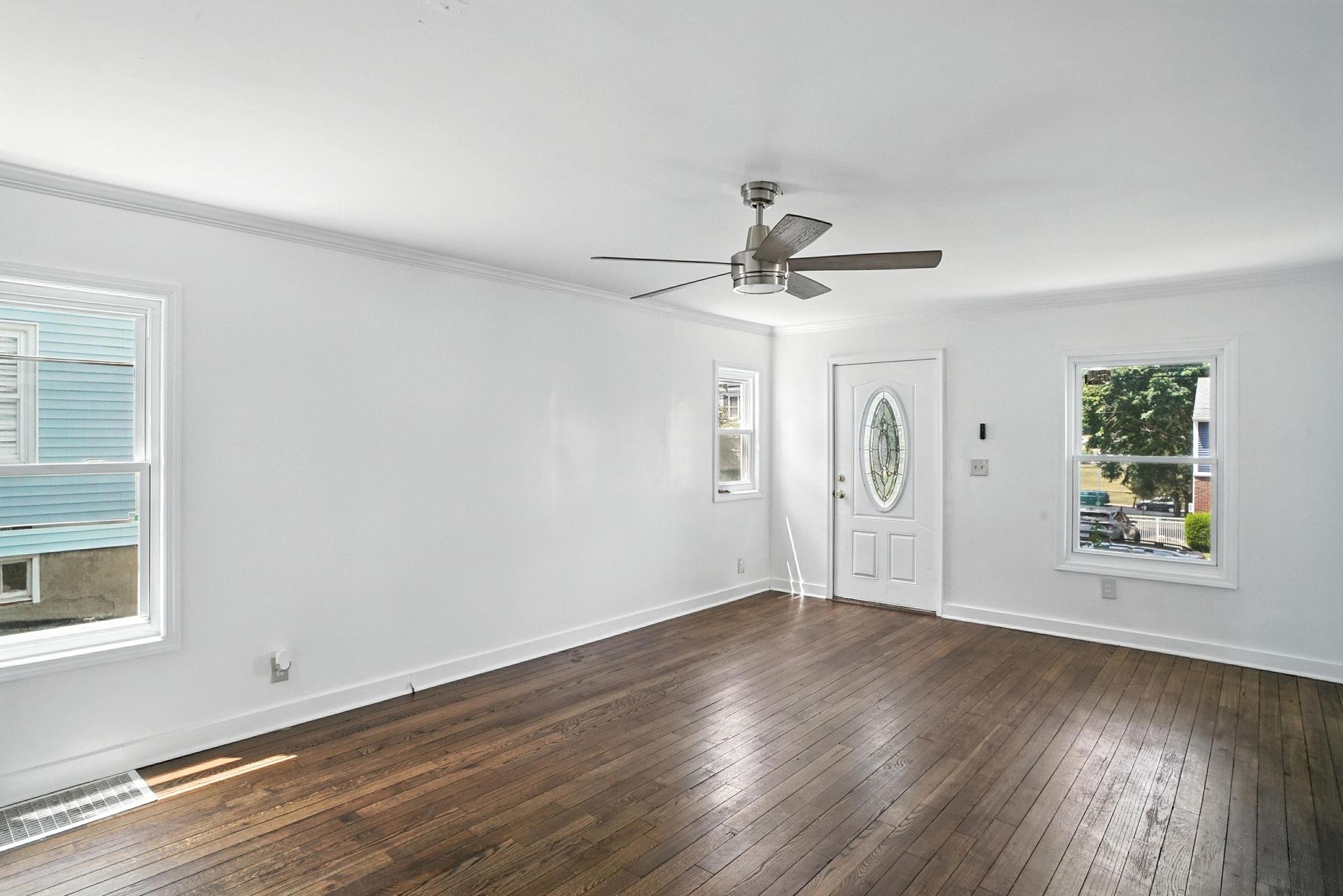 #3 photo, 71 Commonwealth Avenue, Middletown , NY 10940