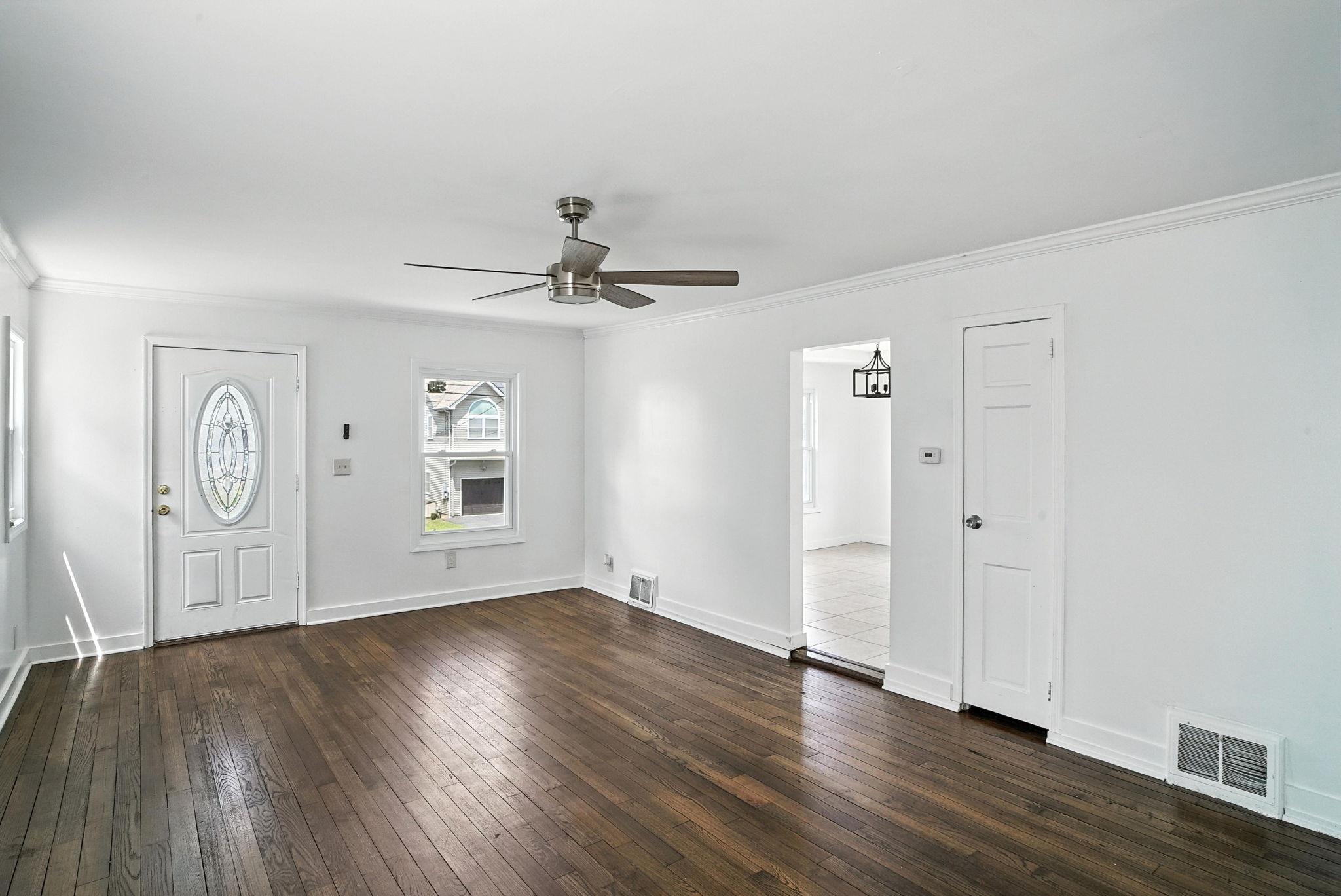 #4 photo, 71 Commonwealth Avenue, Middletown , NY 10940