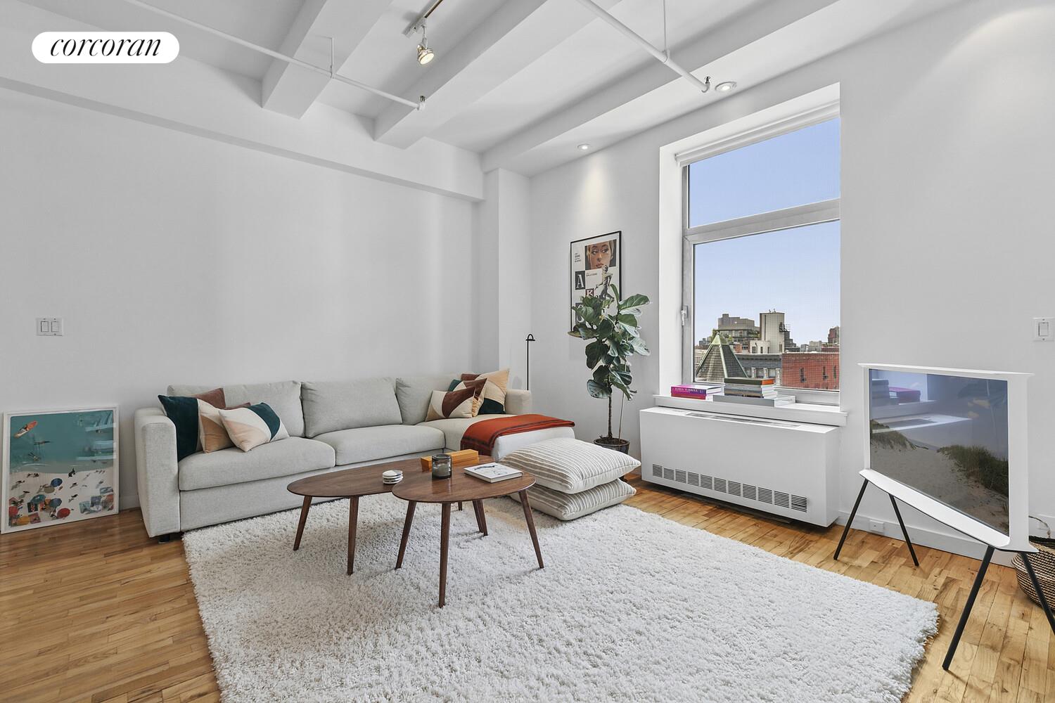 #3 photo, 14 E 4TH Street, NoHo , NY 10012