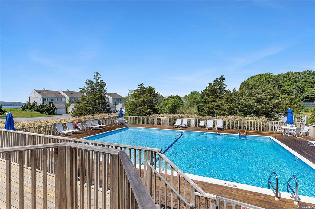 #1 photo, 2460 Shipyard Lane, 東長島 East Marion , NY 11939