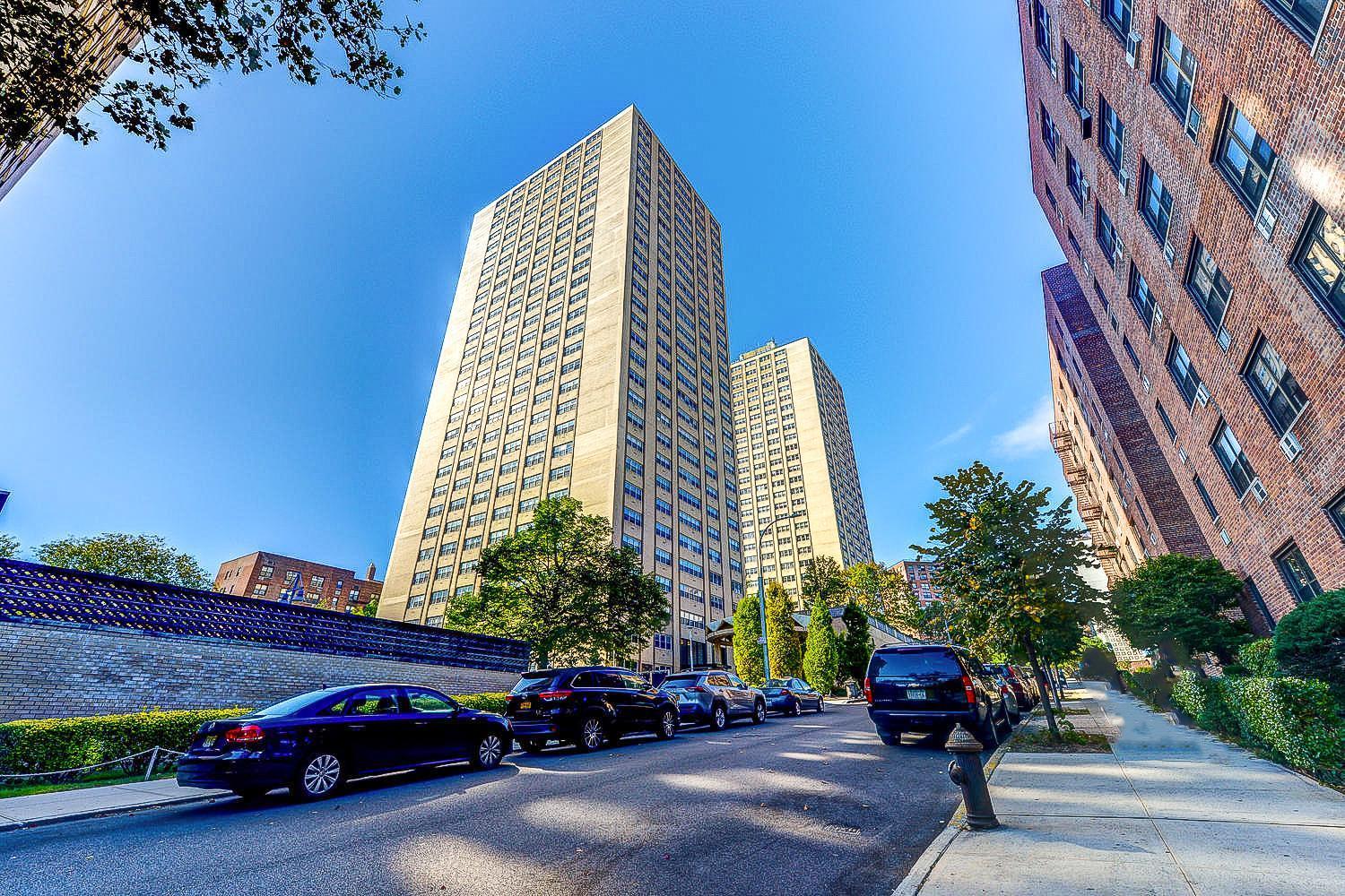 #1 photo, 102-30 66th Road, 皇后區 森林小丘 Forest Hills , NY 11375