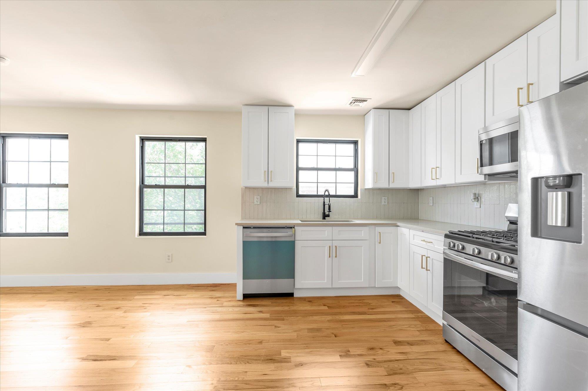 #17 photo, 170 Beach 4th Street, クイーンズ区 Far Rockaway , NY 11691