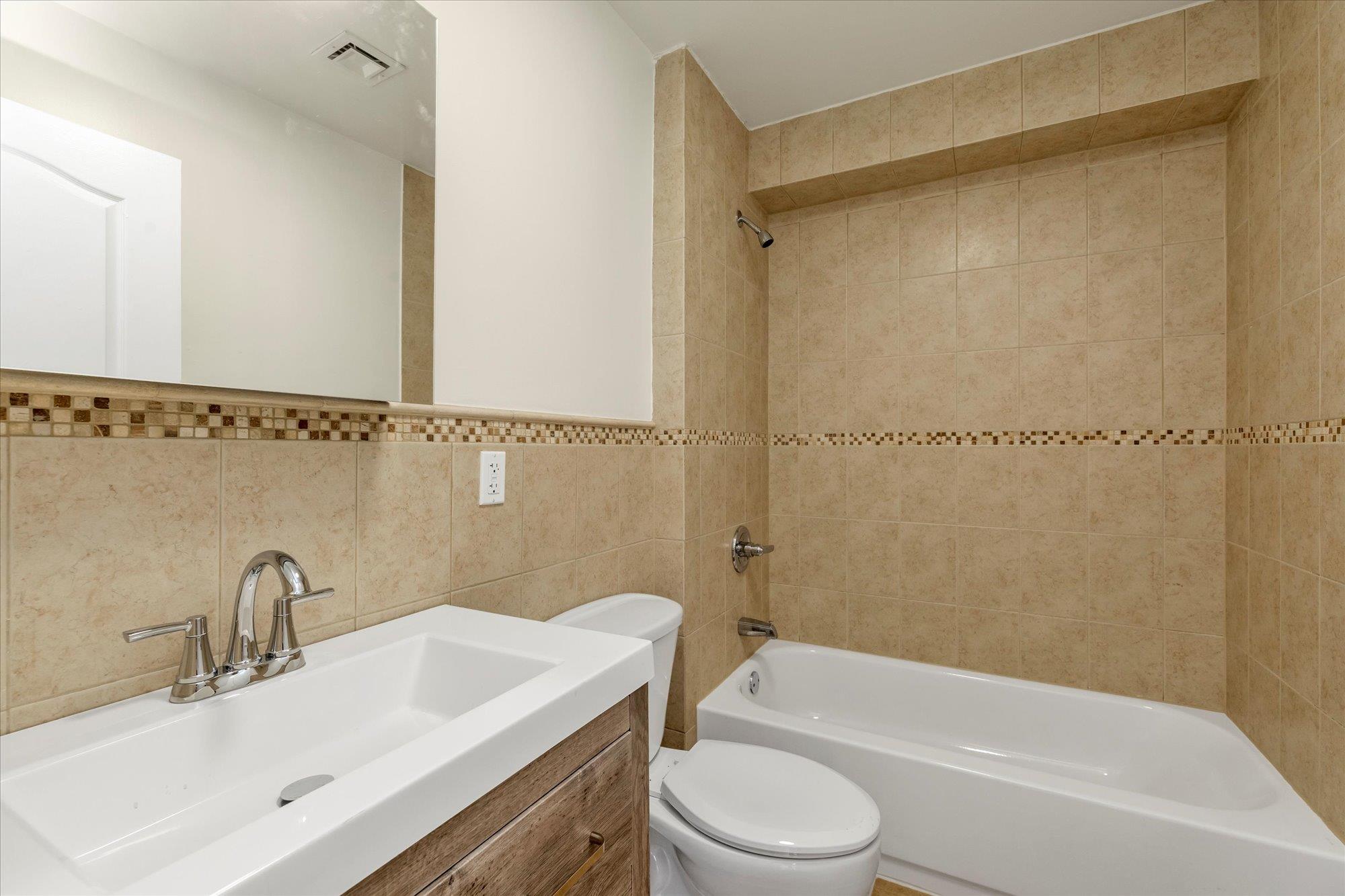 #18 photo, 170 Beach 4th Street, クイーンズ区 Far Rockaway , NY 11691