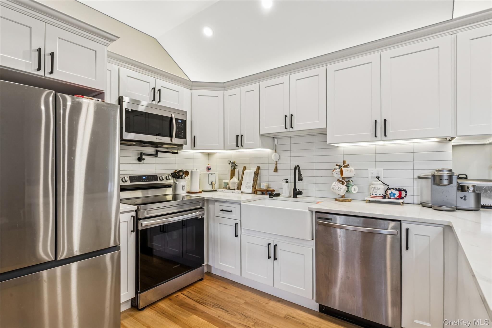 #6 photo, 39 Gould Road, サフォーク郡 Centereach , NY 11720