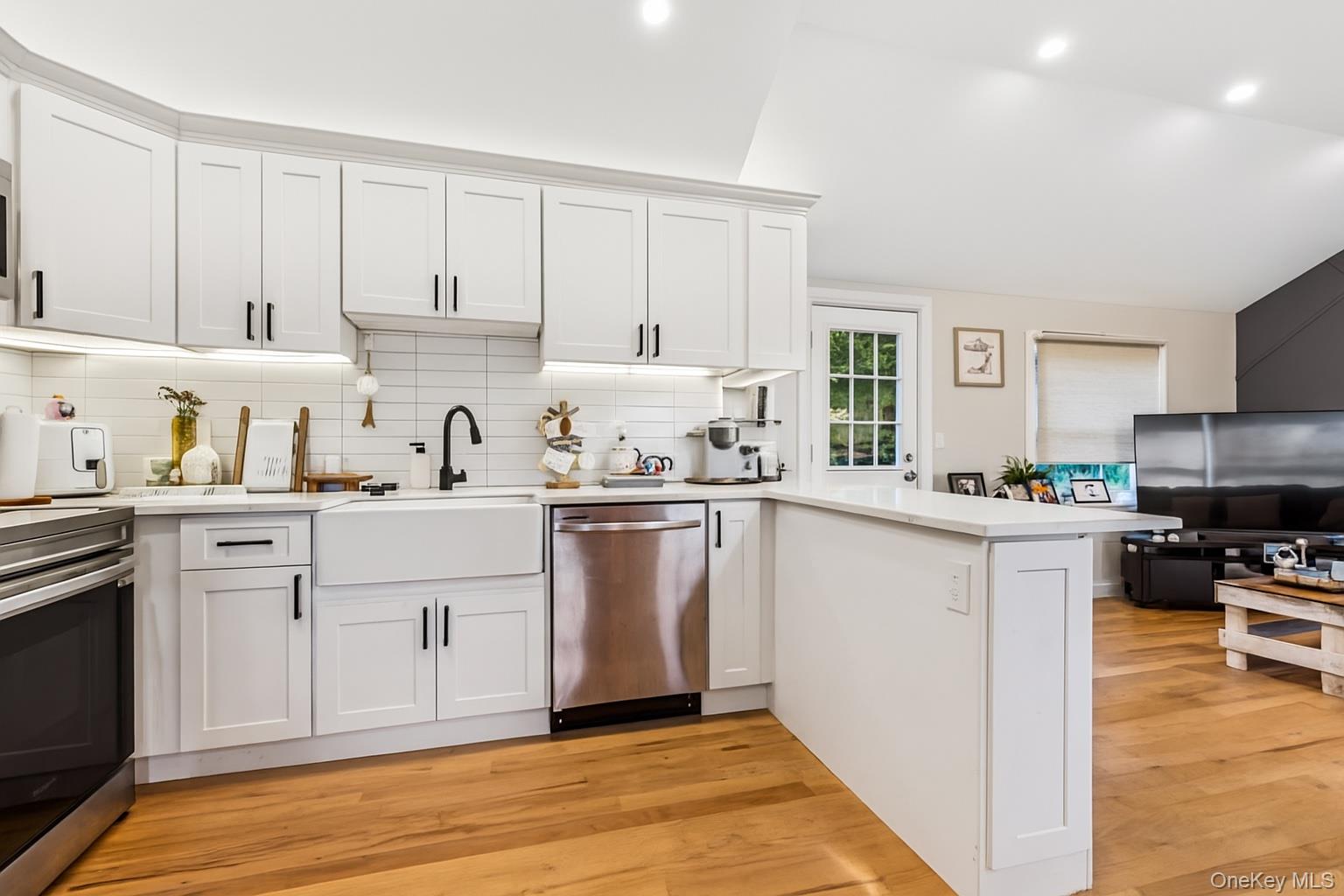 #7 photo, 39 Gould Road, サフォーク郡 Centereach , NY 11720