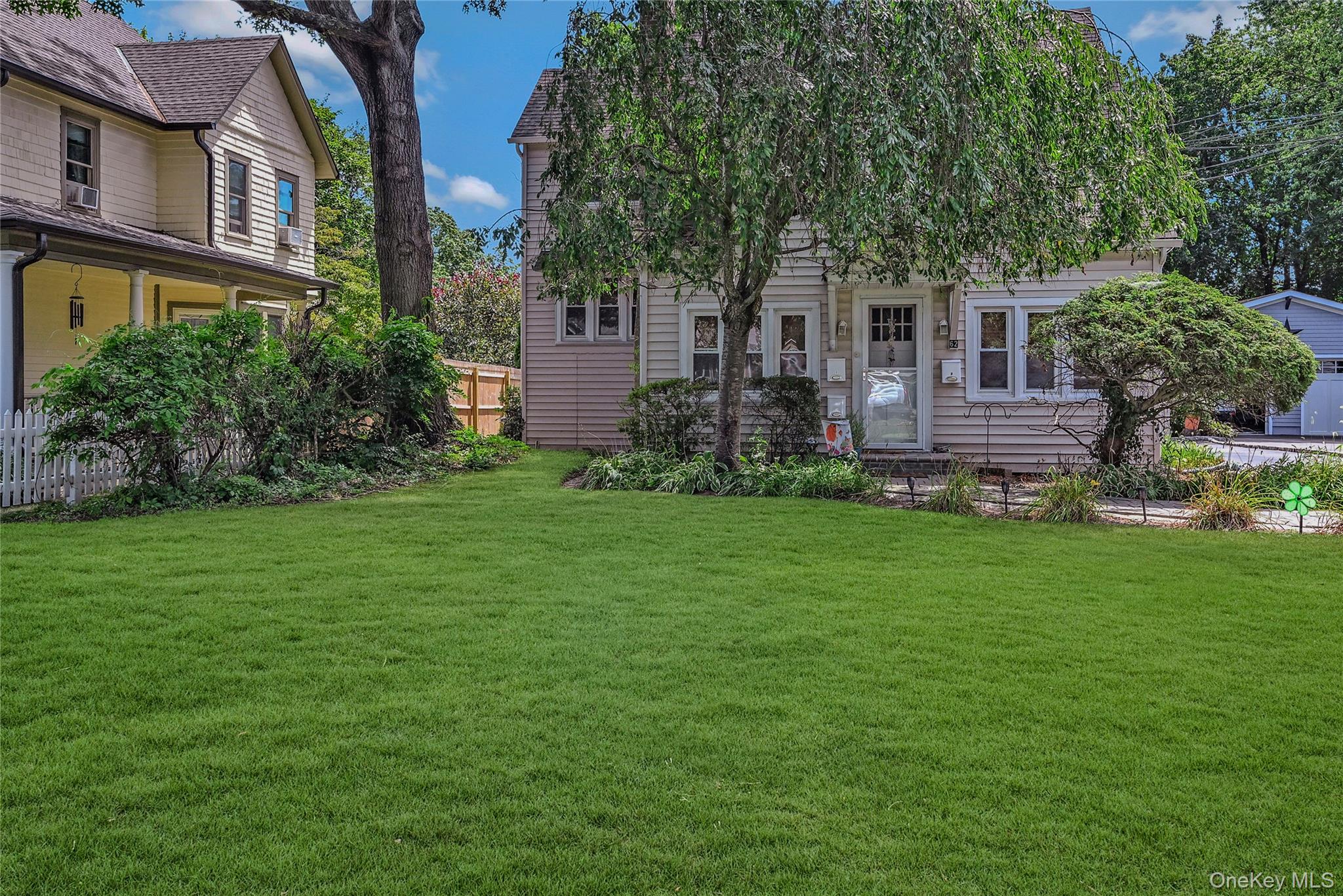 #1 photo, 62 Penataquit Place, サフォーク郡 Huntington , NY 11743