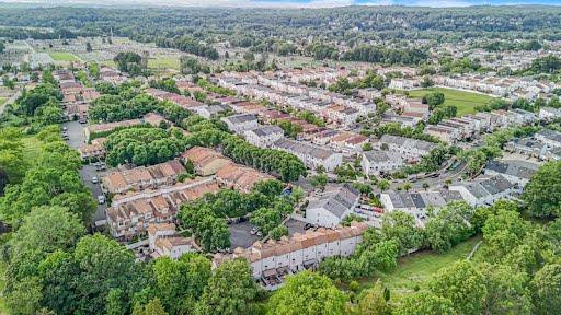 #19 photo, 25 Fuller Court, 史丹頓島 Staten Island , NY 10306