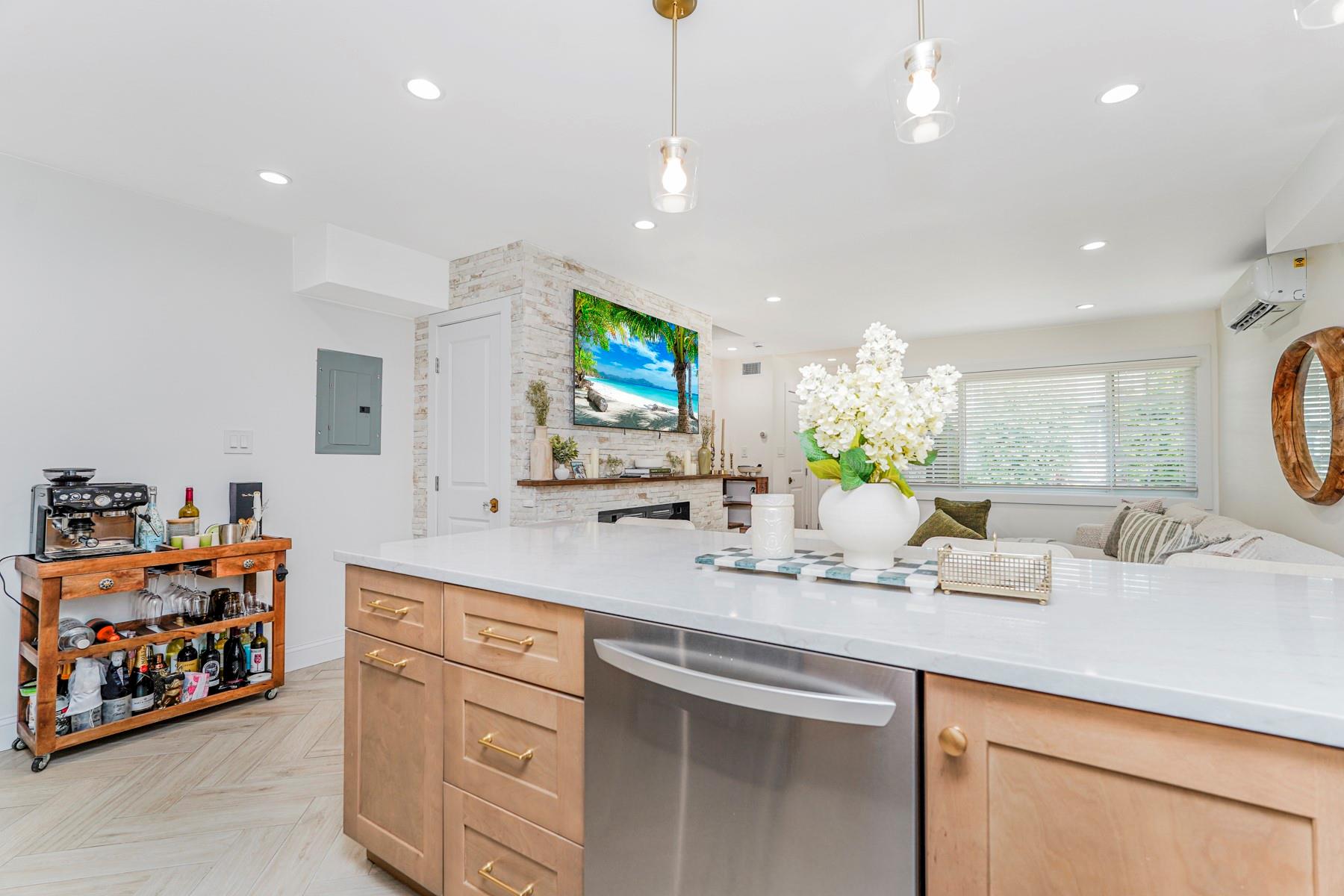 #8 photo, 25 Fuller Court, 史丹頓島 Staten Island , NY 10306