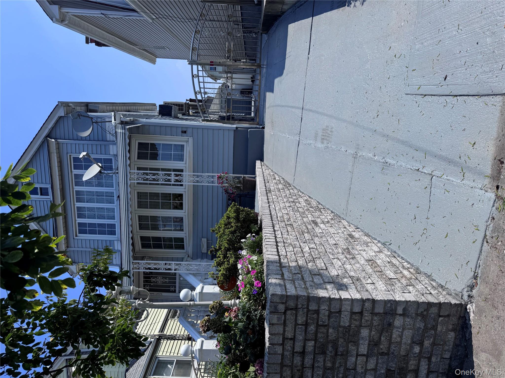 #1 photo, 9353 207th Street, クイーンズ区 Queens Village , NY 11428