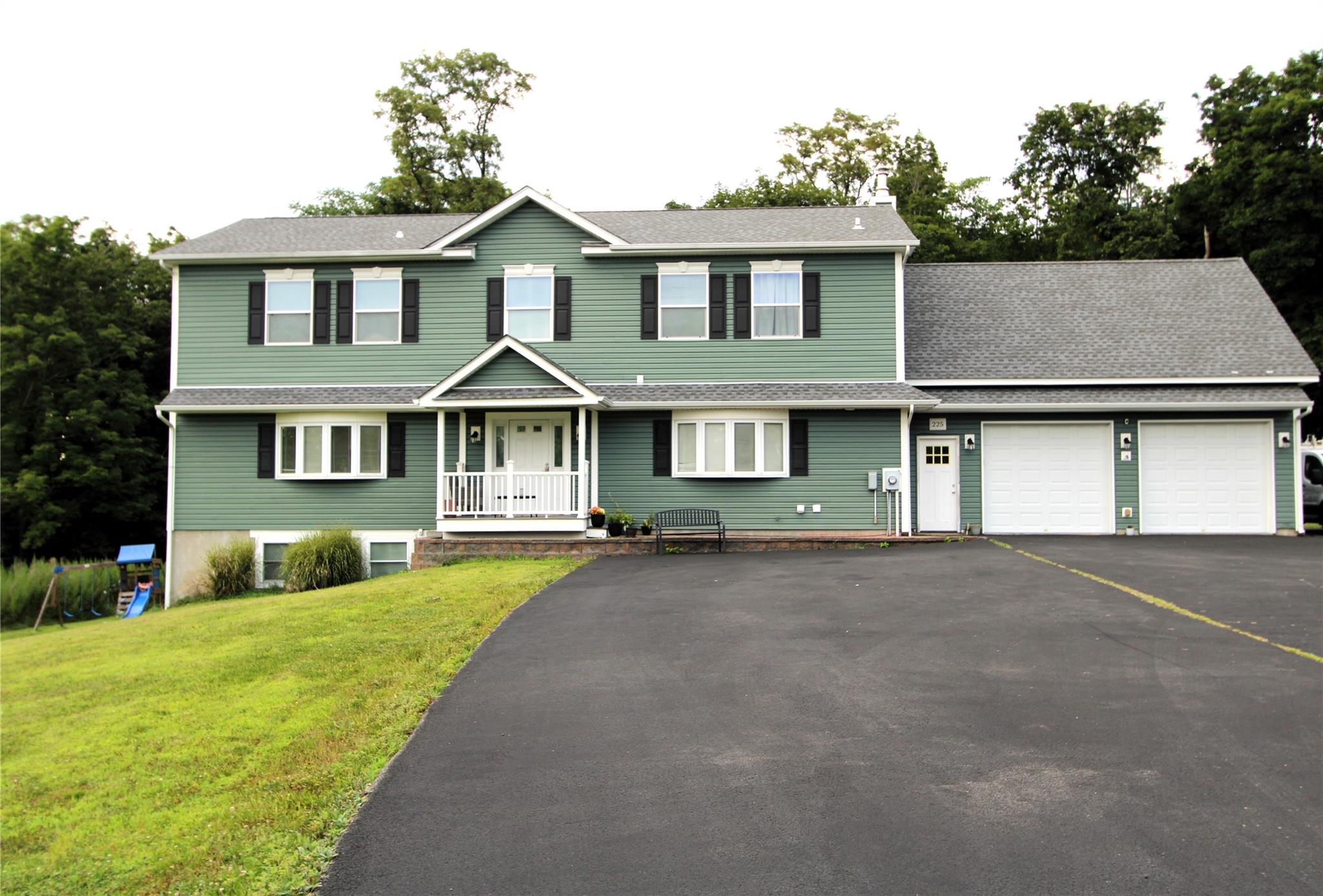 #1 photo, 225 Bedford Lane, Fishkill , NY 12524