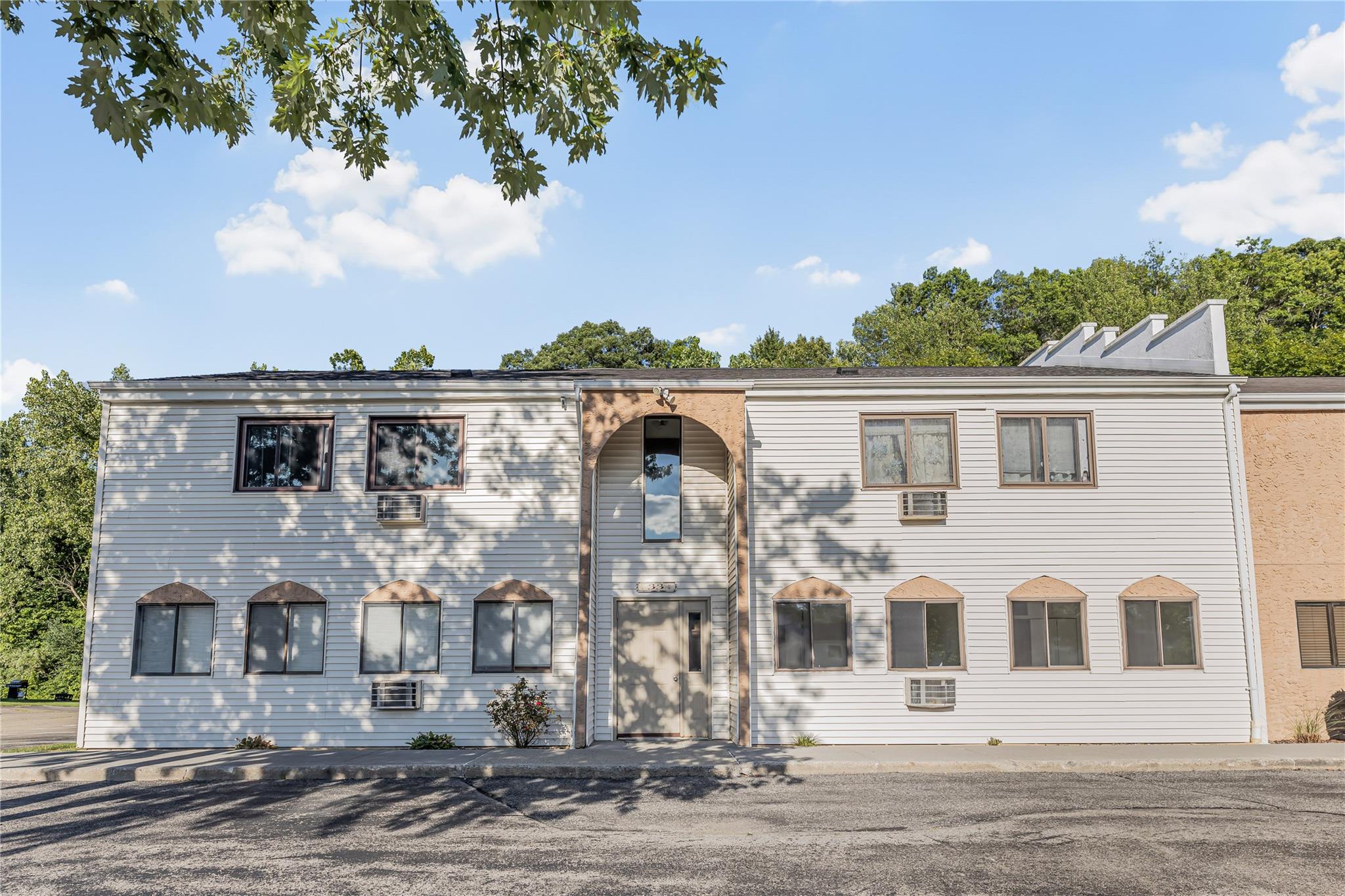 #1 photo, 33 Scarborough Lane, Wappingers Falls , NY 12590