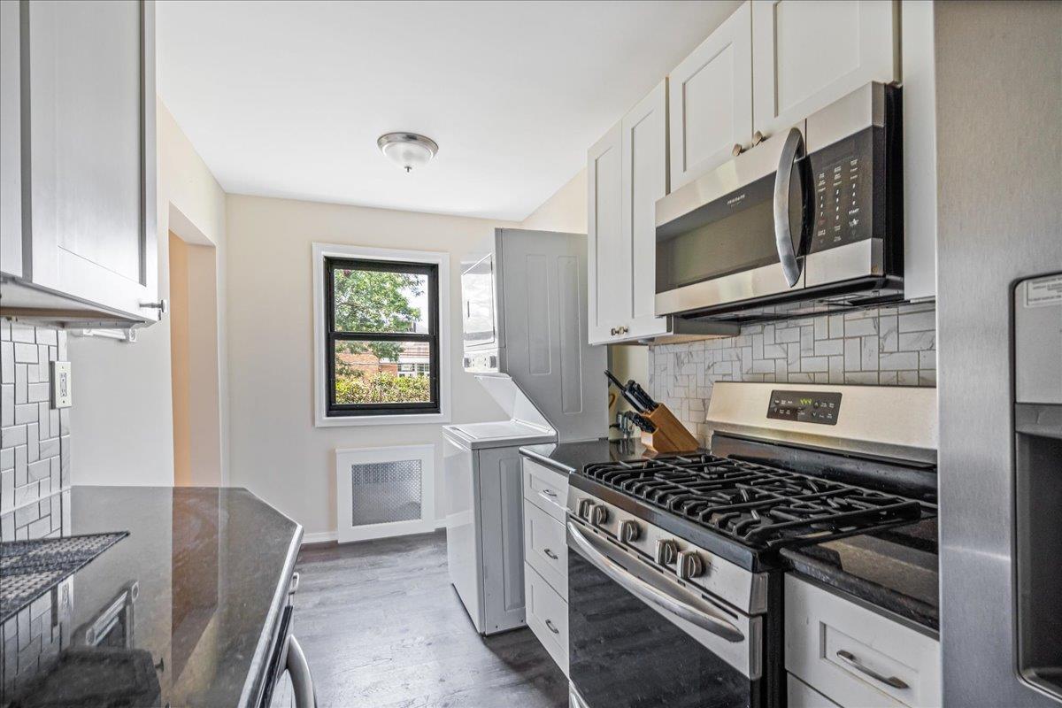 #7 photo, 16-37 Utopia Parkway, クイーンズ区 Whitestone , NY 11357