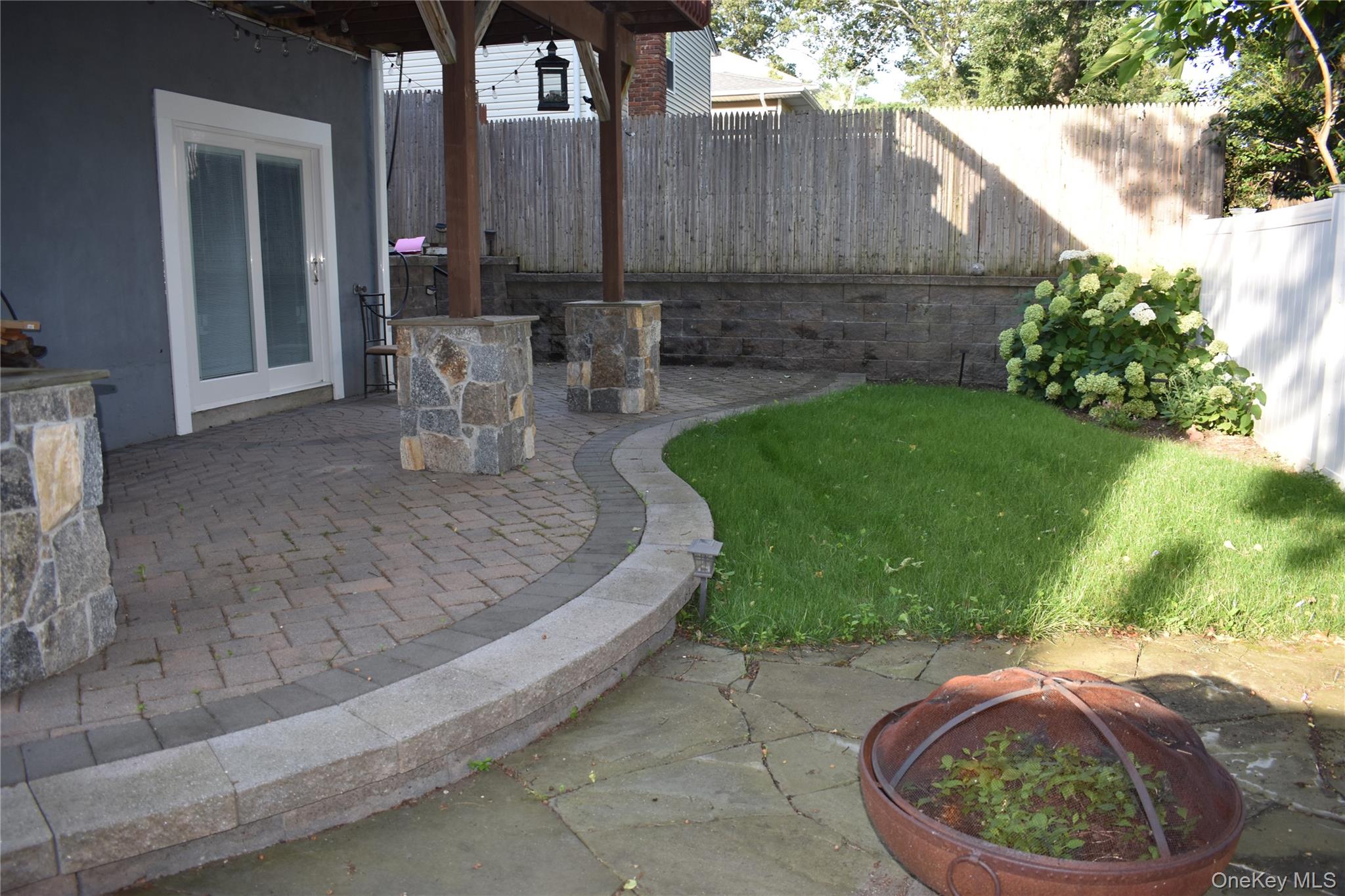 #16 photo, 30 Willow Road, Rocky Point , NY 11778