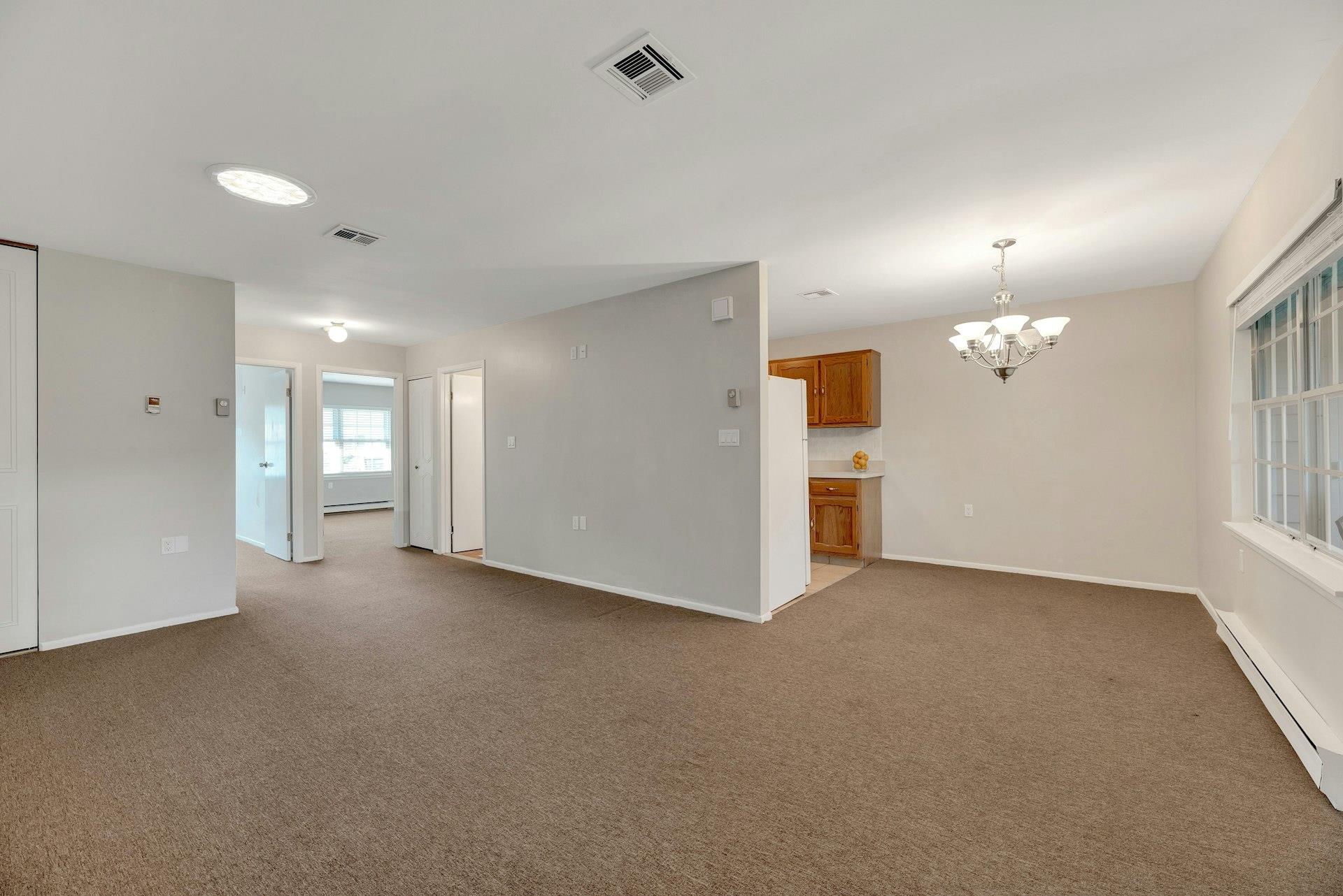 #11 photo, 164 Falmouth Court, 東長島 Ridge , NY 11961