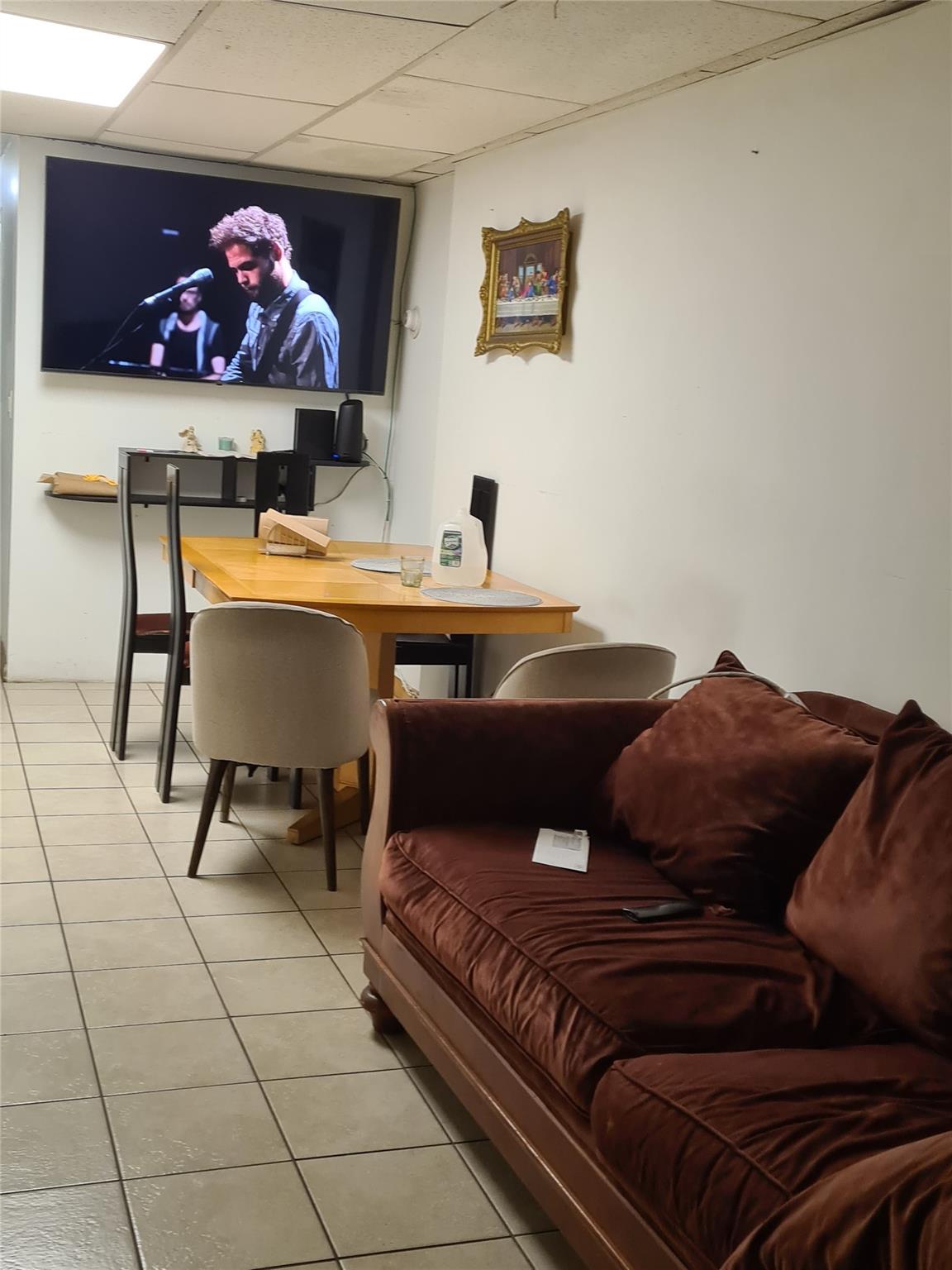 #15 photo, 32-18 88 Street, 皇后區 艾姆赫斯特 East Elmhurst , NY 11369