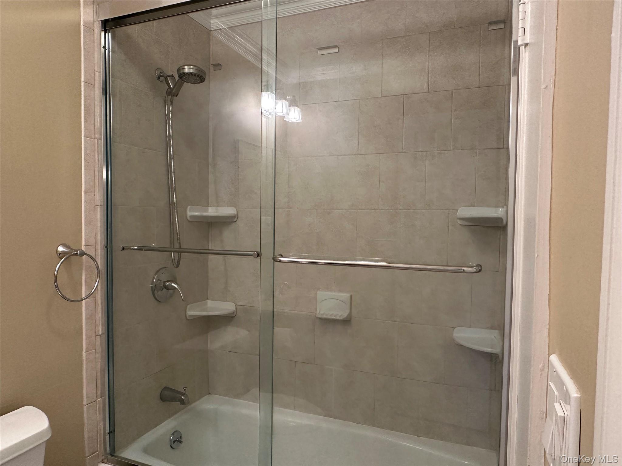 #11 photo, 94 Bailey Court, サフォーク郡 Middle Island , NY 11953