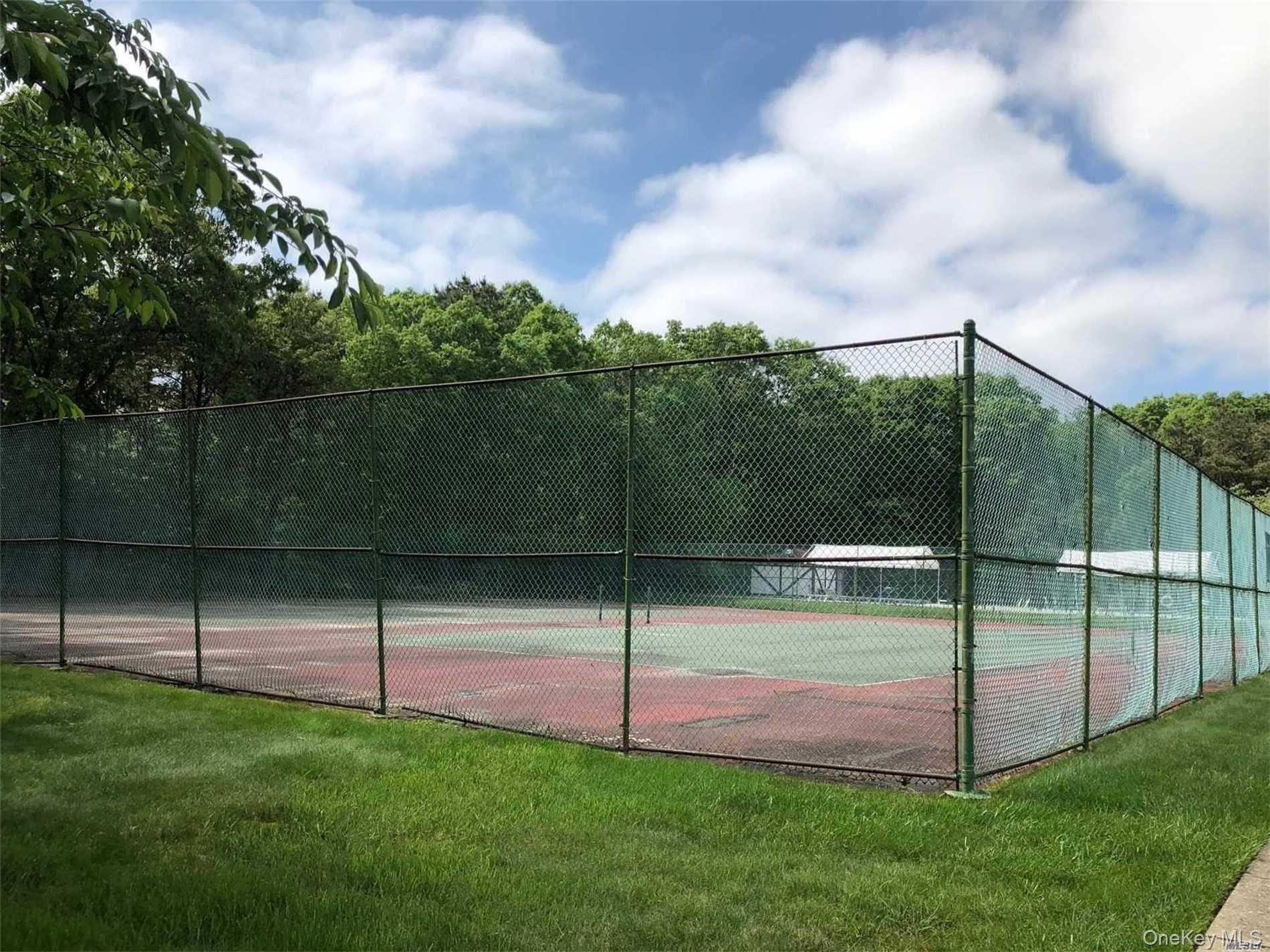 #14 photo, 94 Bailey Court, サフォーク郡 Middle Island , NY 11953