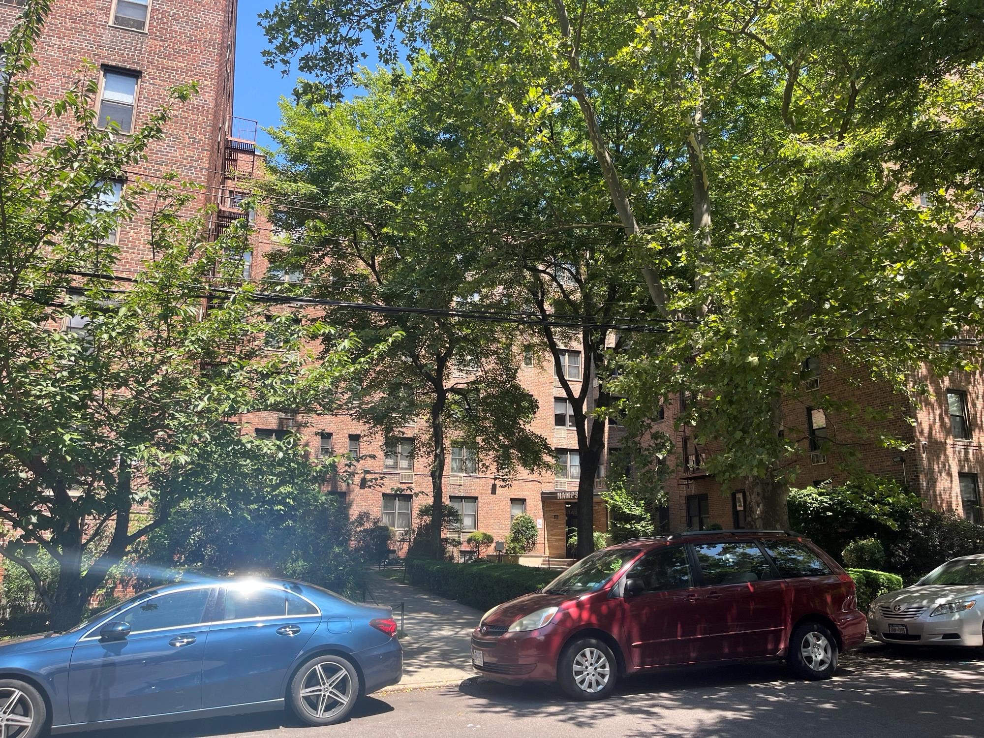 #1 photo, 140-33 34 Avenue, 法拉盛 Flushing , NY 11354