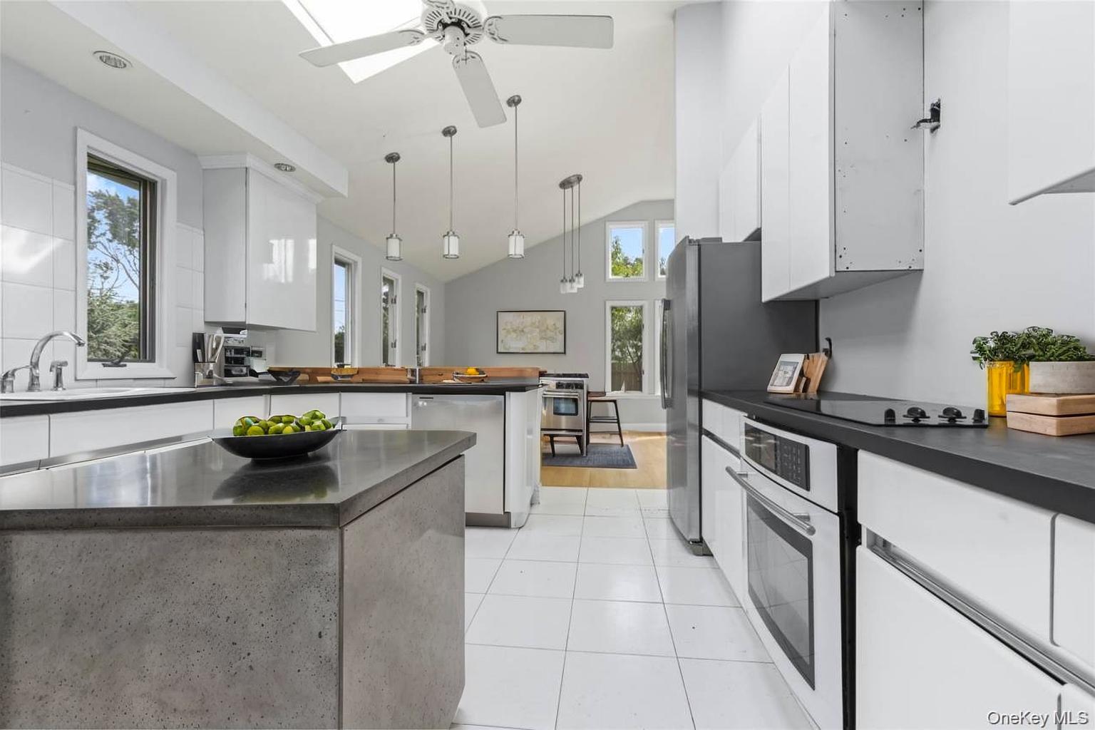 #15 photo, 324 Durkee Lane, サフォーク郡 East Patchogue , NY 11772