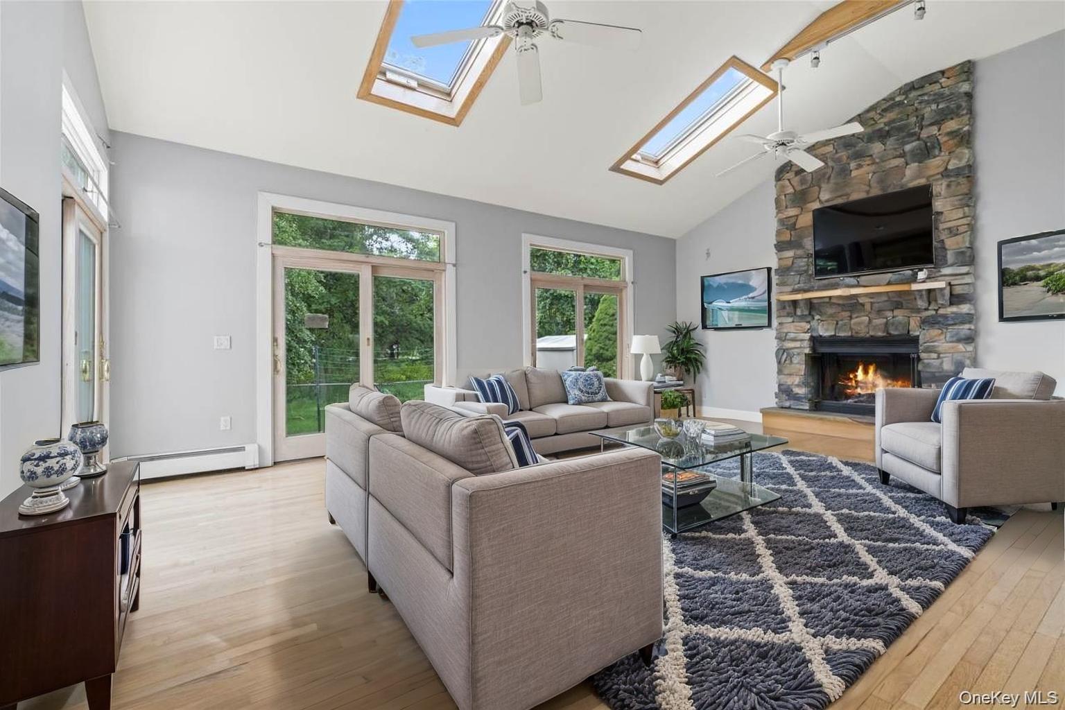 #20 photo, 324 Durkee Lane, サフォーク郡 East Patchogue , NY 11772