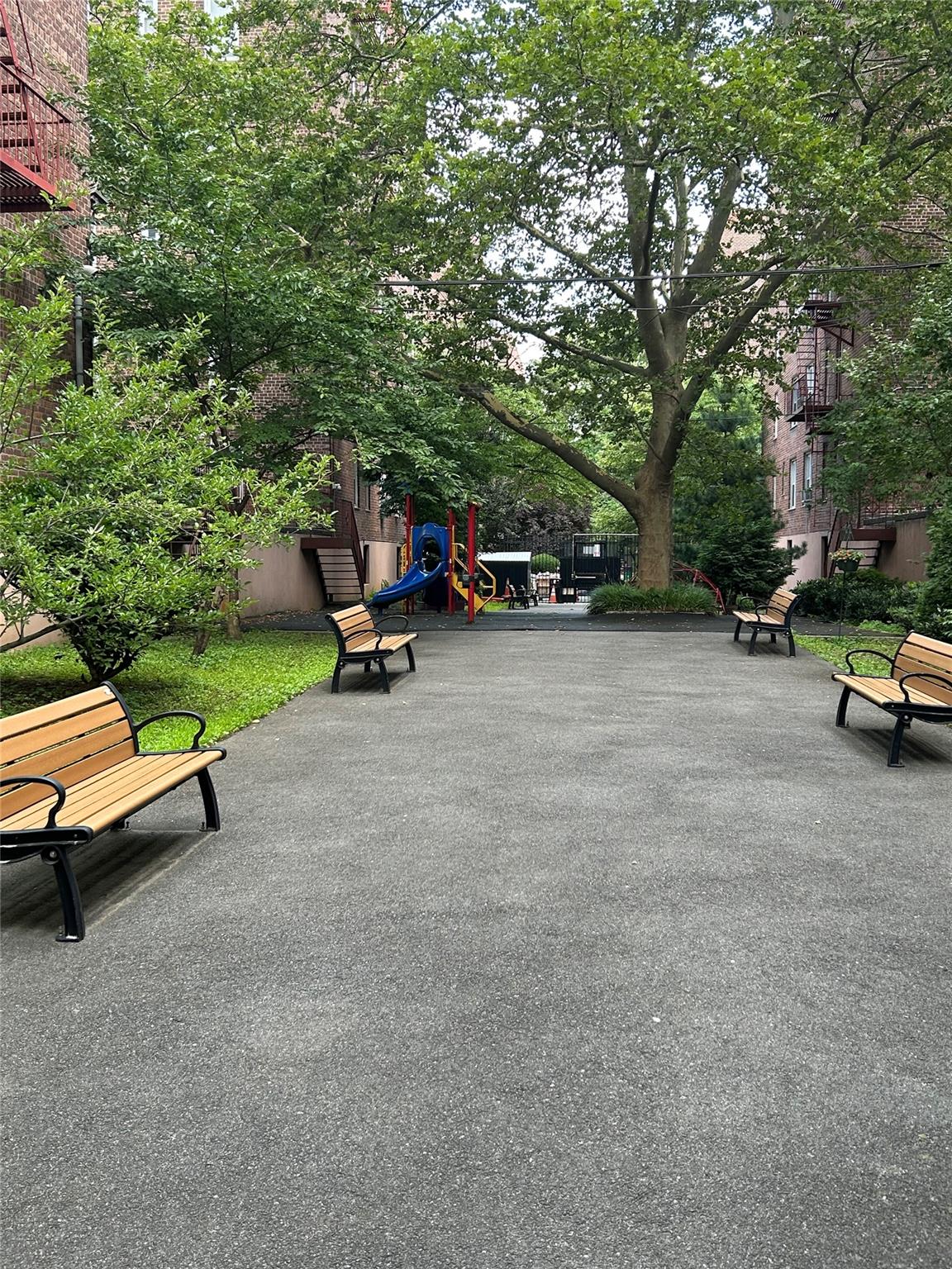 #17 photo, 33-05 90 Street, Jackson Heights , NY 11372