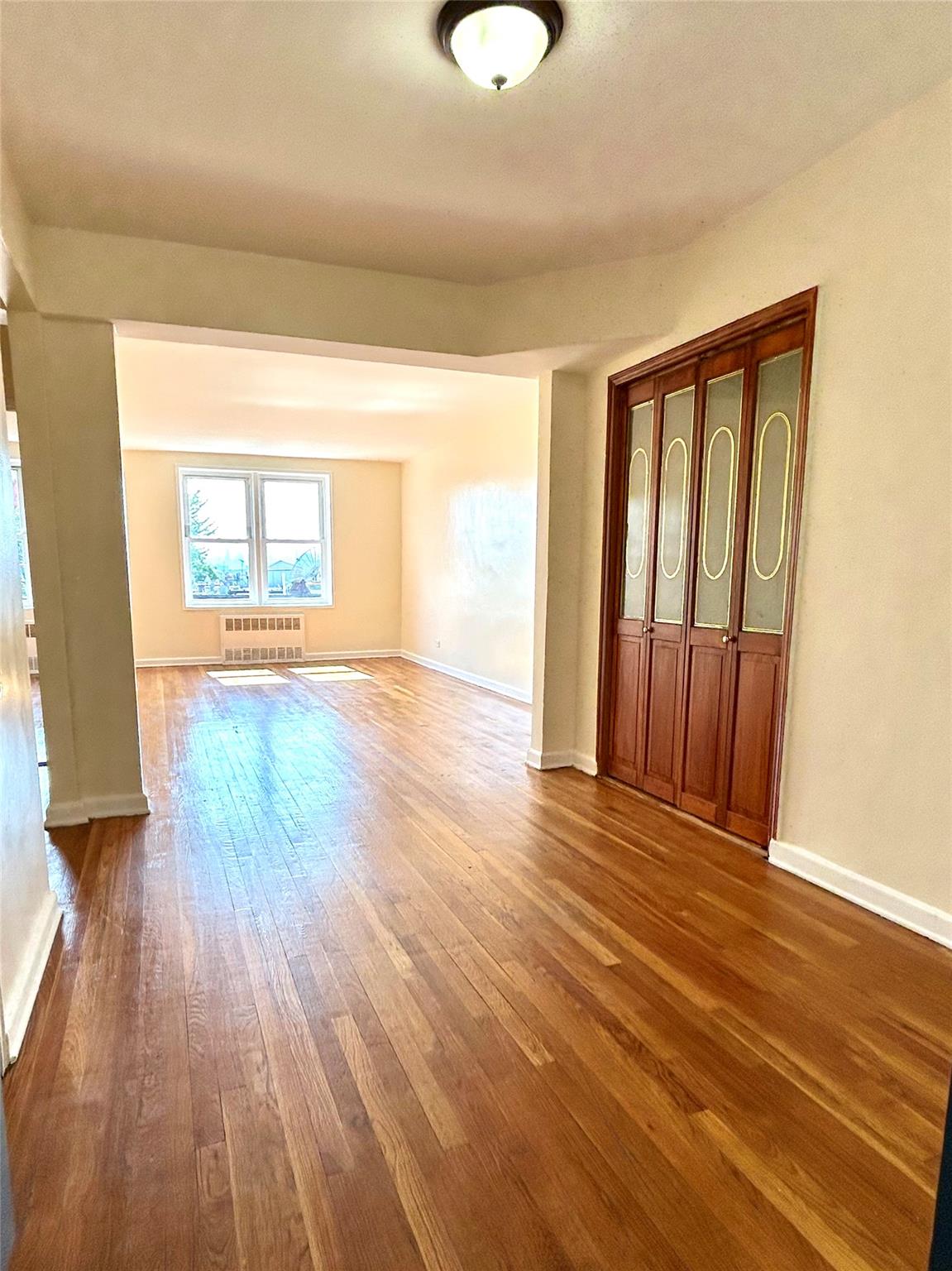 #4 photo, 33-05 90 Street, Jackson Heights , NY 11372