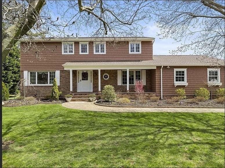 #1 photo, 228 Plainview Road, Woodbury , NY 11797