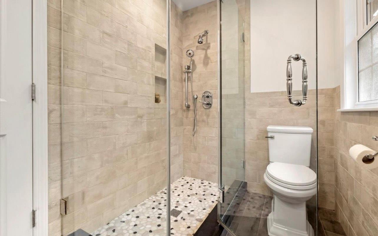 #12 photo, 240 Plainview Road, ناسو Woodbury , NY 11797