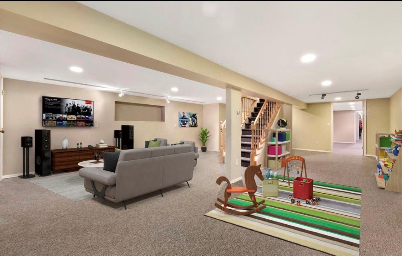 #13 photo, 240 Plainview Road, ناسو Woodbury , NY 11797