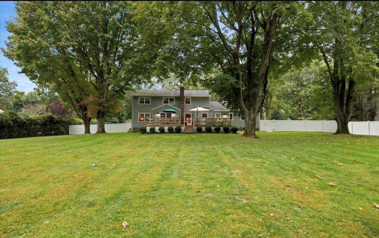 #15 photo, 240 Plainview Road, ناسو Woodbury , NY 11797