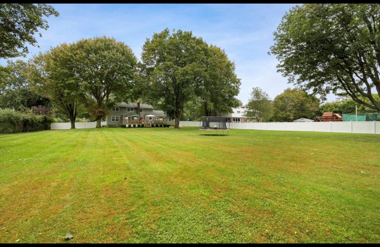 #18 photo, 240 Plainview Road, ناسو Woodbury , NY 11797