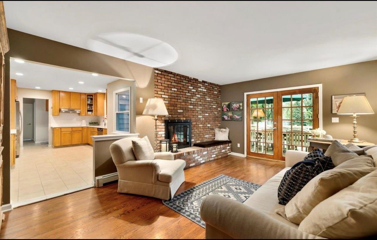 #6 photo, 240 Plainview Road, ناسو Woodbury , NY 11797