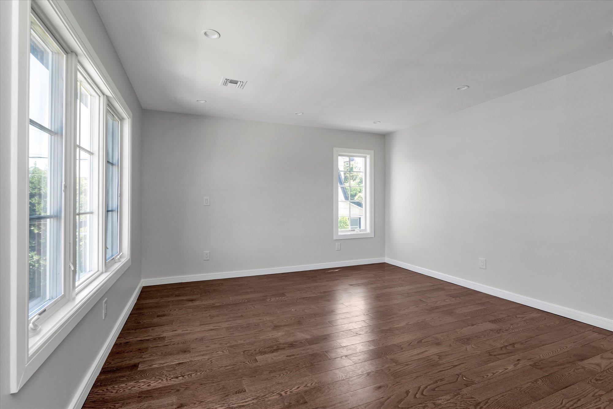 #13 photo, 439 Bayview Avenue, ナッソー郡 Cedarhurst , NY 11516