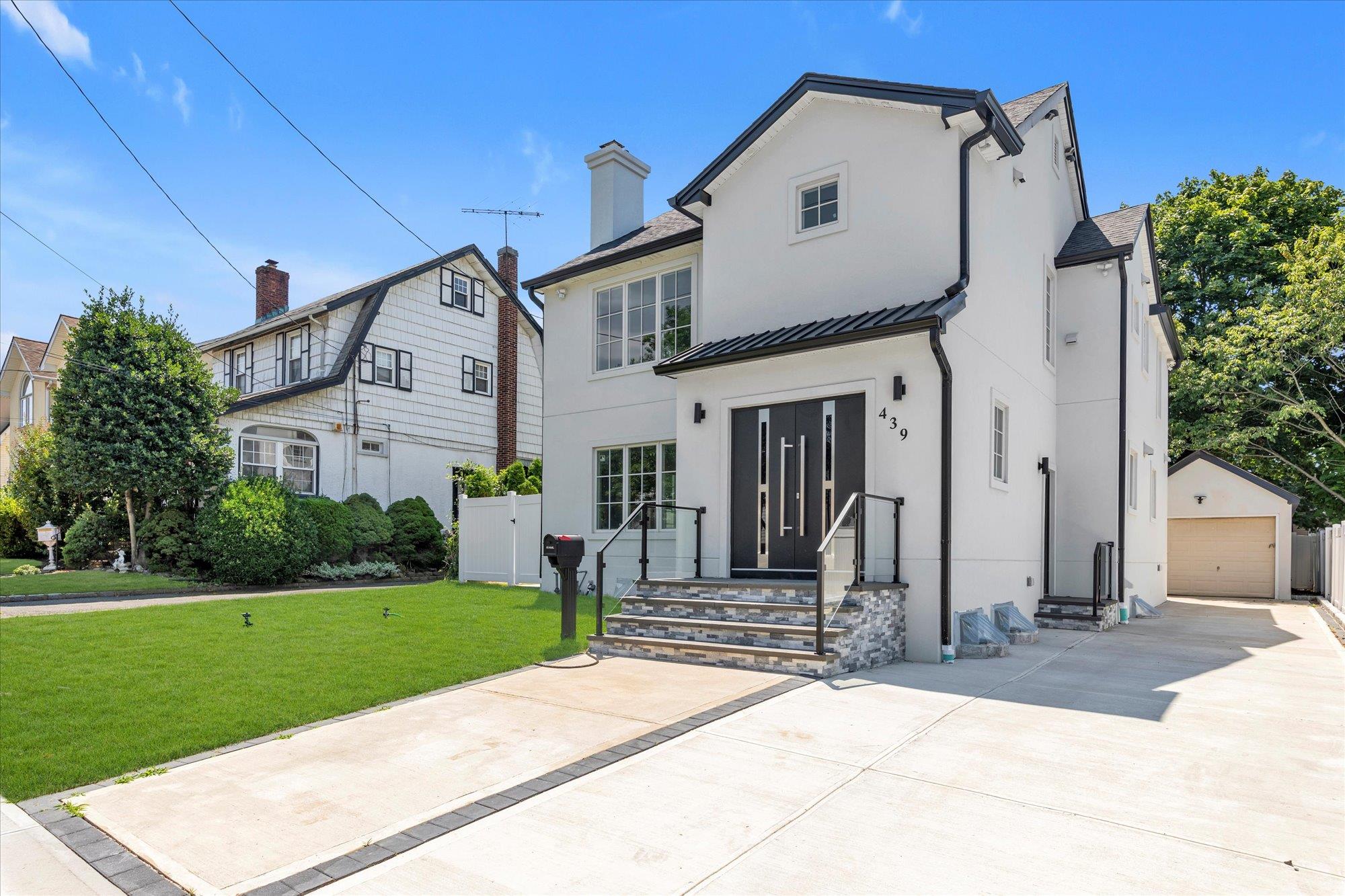 #2 photo, 439 Bayview Avenue, ナッソー郡 Cedarhurst , NY 11516