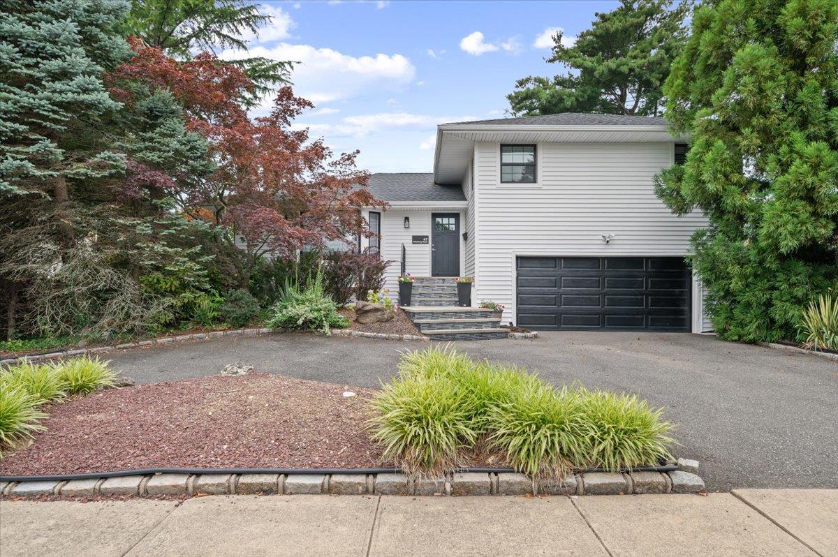 #1 photo, 47 Winthrop Road, 長島 Plainview , NY 11803