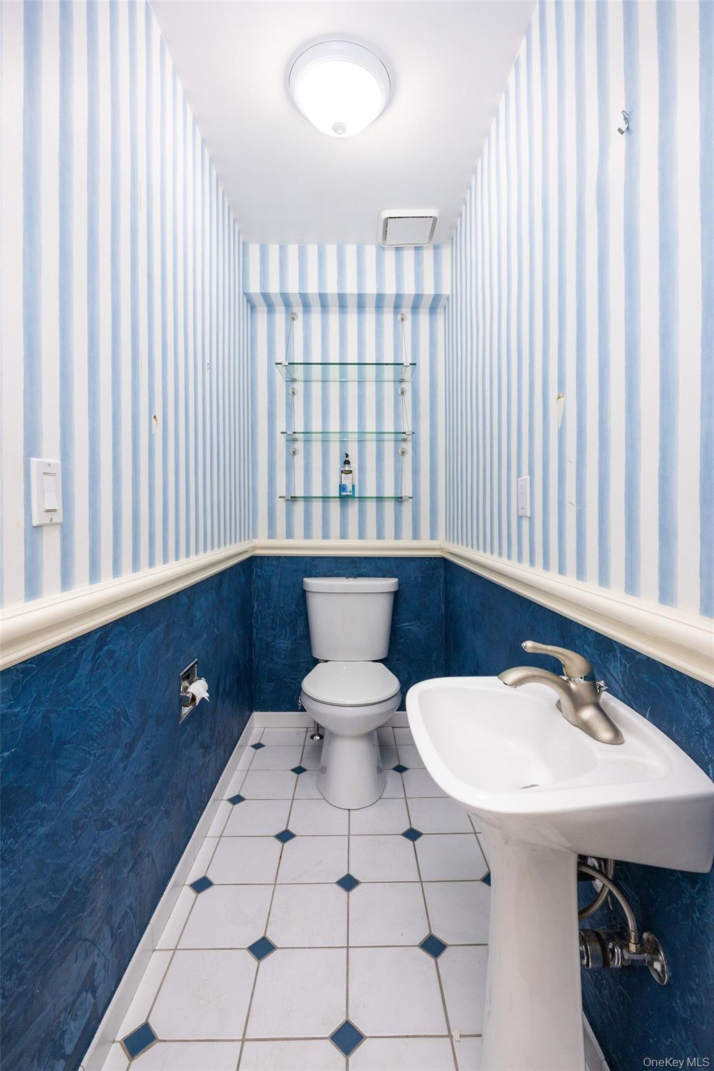 #10 photo, 3 Buckingham Place, Great Neck , NY 11021