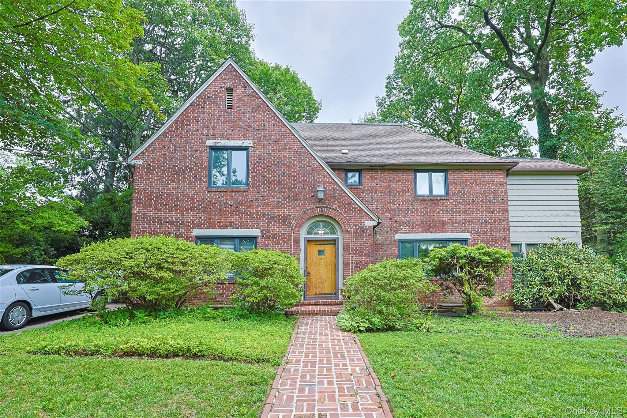 #2 photo, 3 Buckingham Place, Great Neck , NY 11021