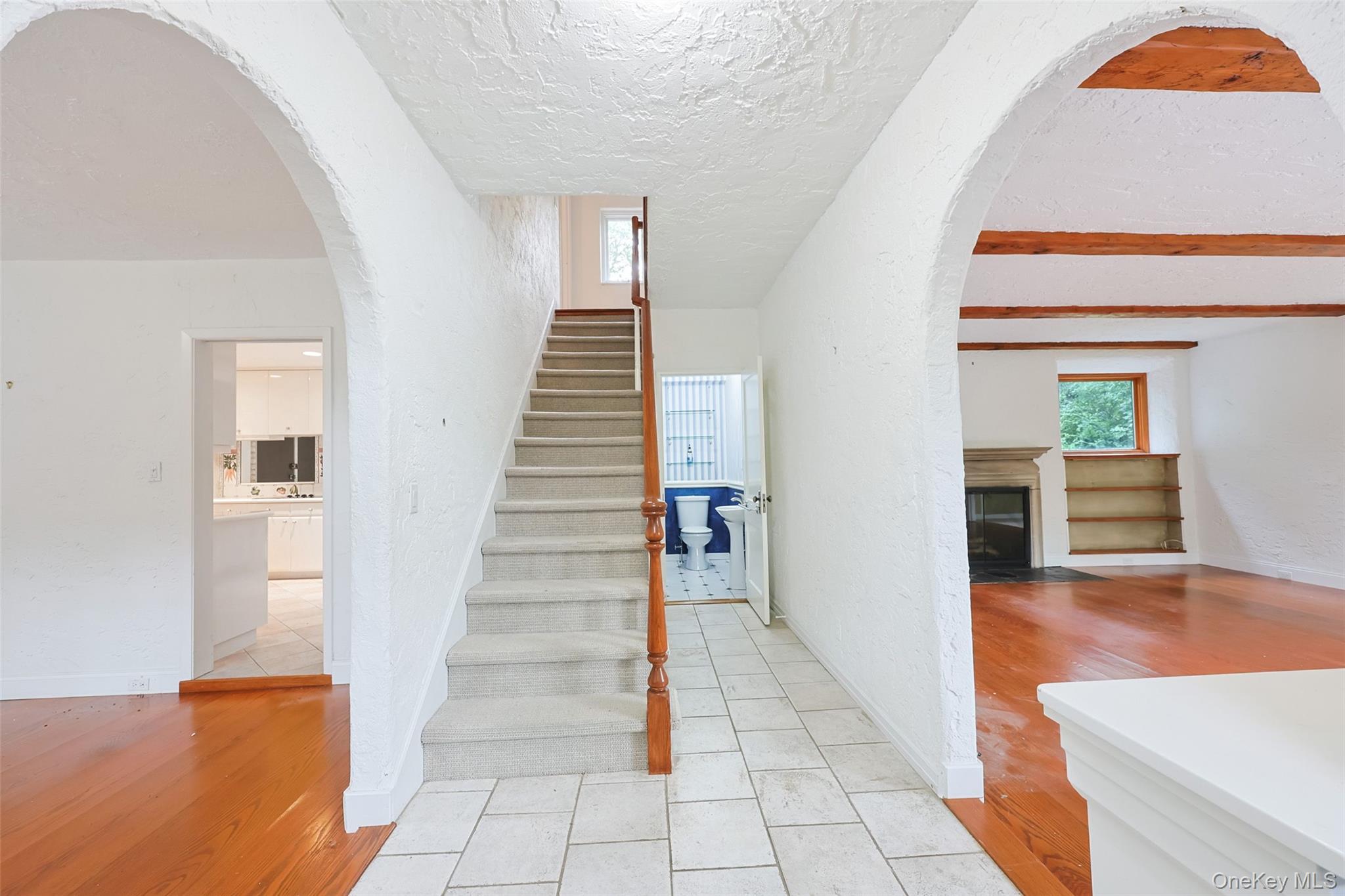 #5 photo, 3 Buckingham Place, Great Neck , NY 11021